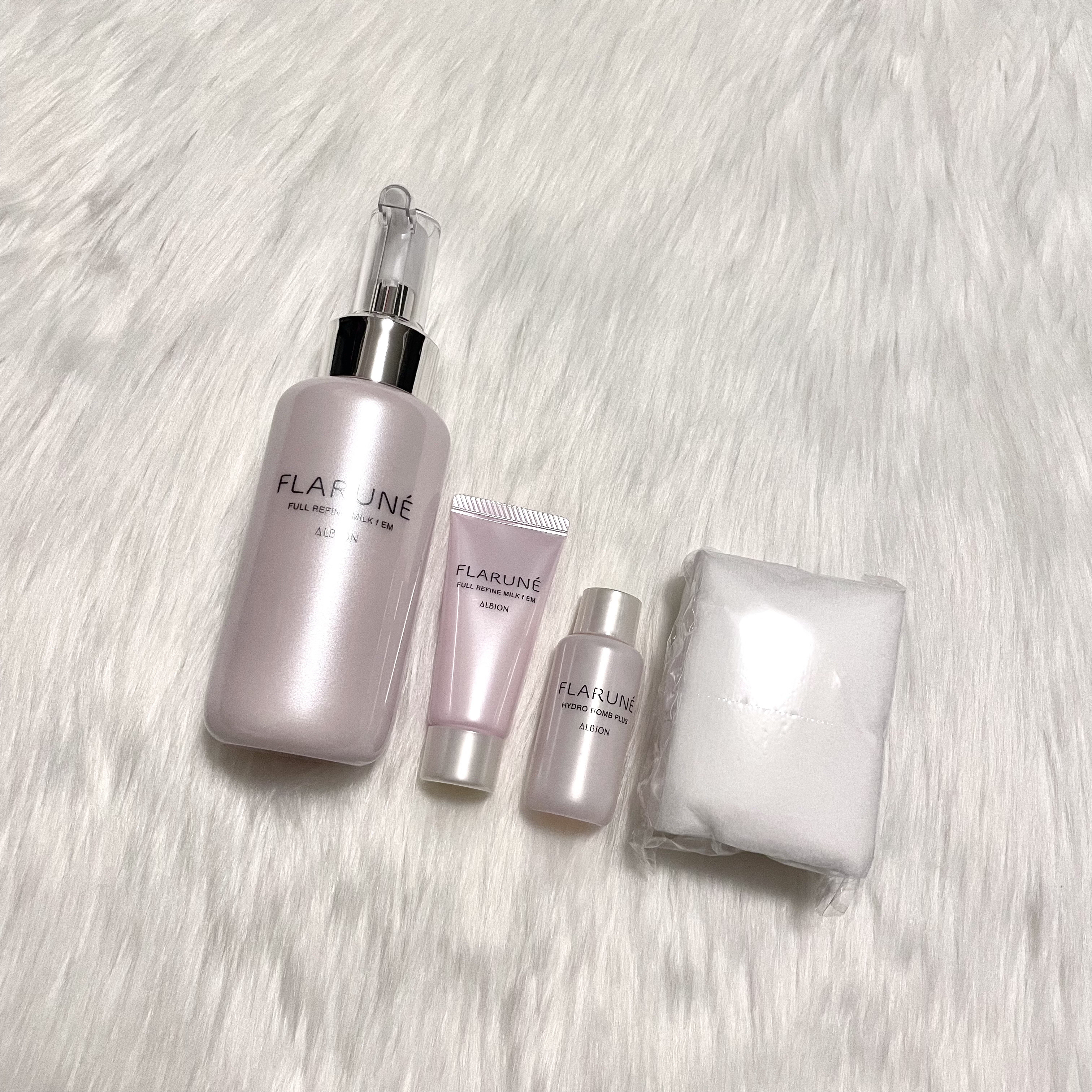 ✍🏻⌇ALBION フラルネ フルリファイン ミルク f EM

素肌の鍵「角層」をひきしめて。
見た目の美しさをひきたてる先行乳液です。
濃密でなめらかなベースが肌（角層）のすみずみまで浸透しうるおいで満たします。キメ細かくひきしまった