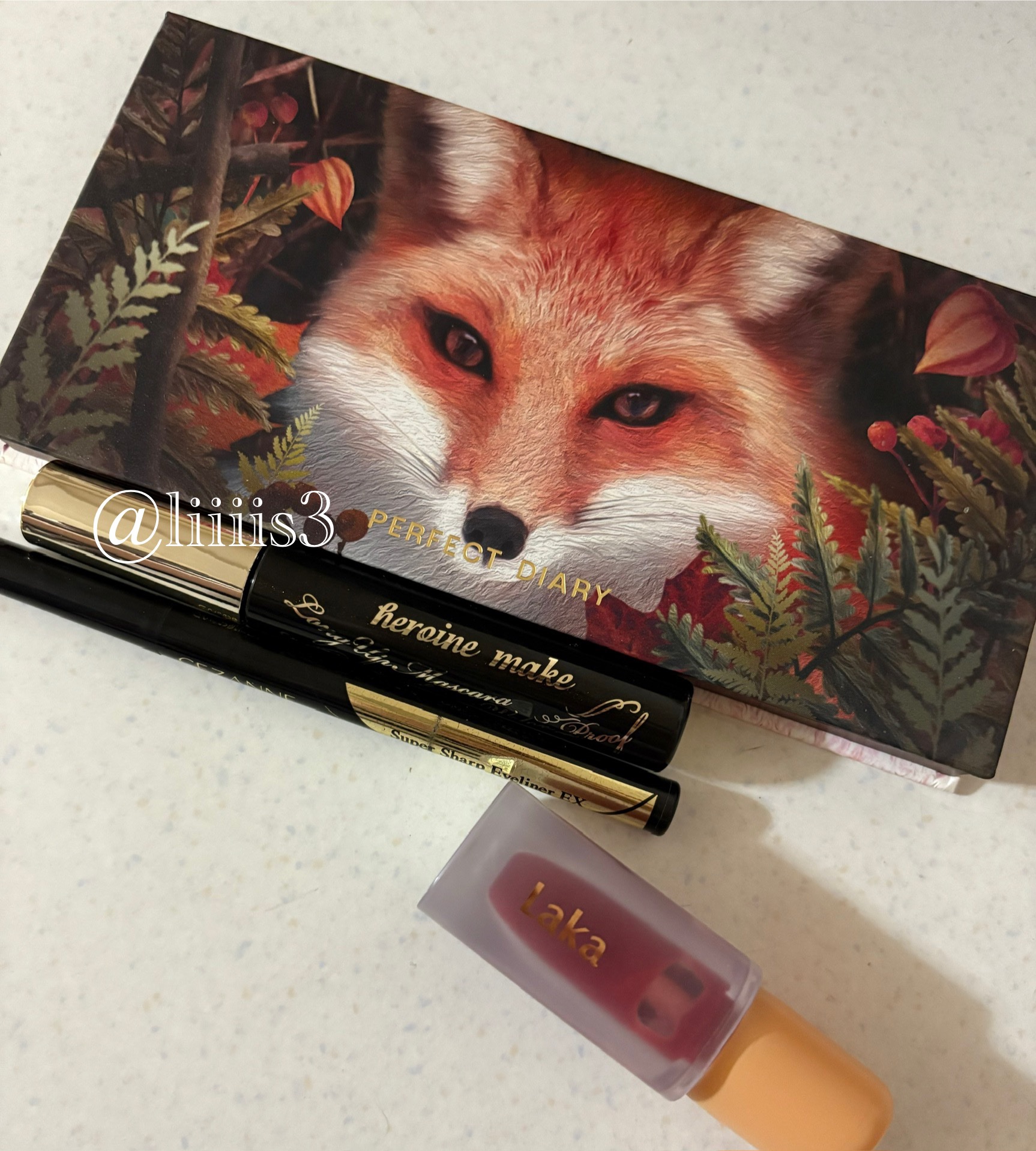 ＼今日のメイク／

✔️PERFECT DIARY
エクスプローラ12色 動物アイシャドウパレット 赤狐

✔️ヒロインメイク
ロングUPマスカラ スーパーWP 01 ブラック

✔️CEZANNE
極細アイライナーEX 10ブラック

✔