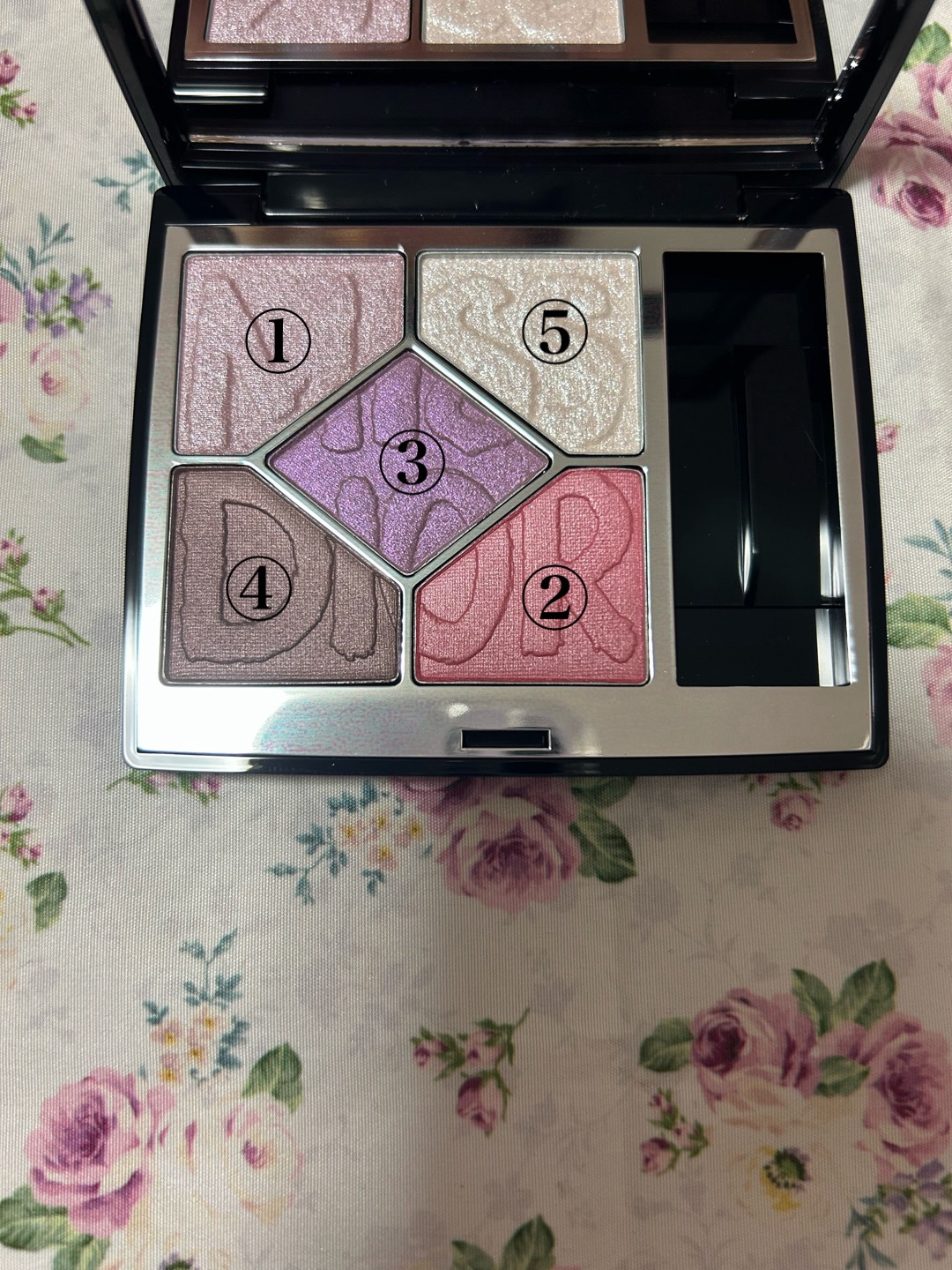 限定品 Dior サンククルール ミスディオール 850 デアリング ライラック 限定色レビュー】ディオールショウ サンク クルール｜Diorの