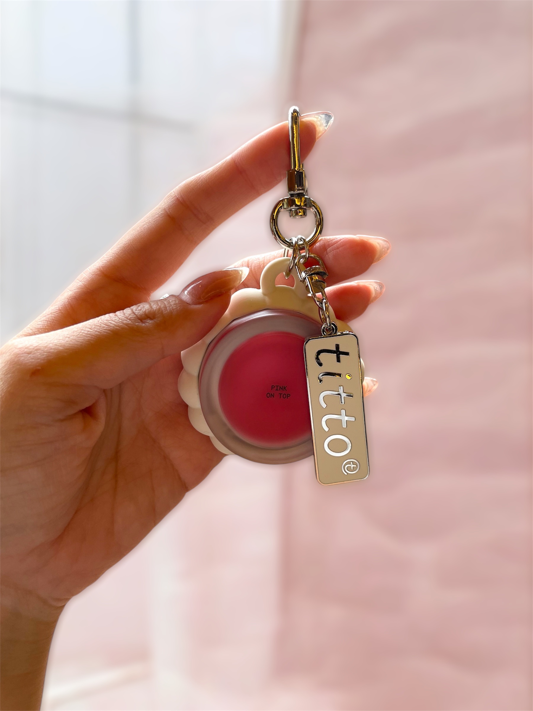 アクアビームデュアルポット/titto/リップグロスを使ったクチコミ（3枚目）