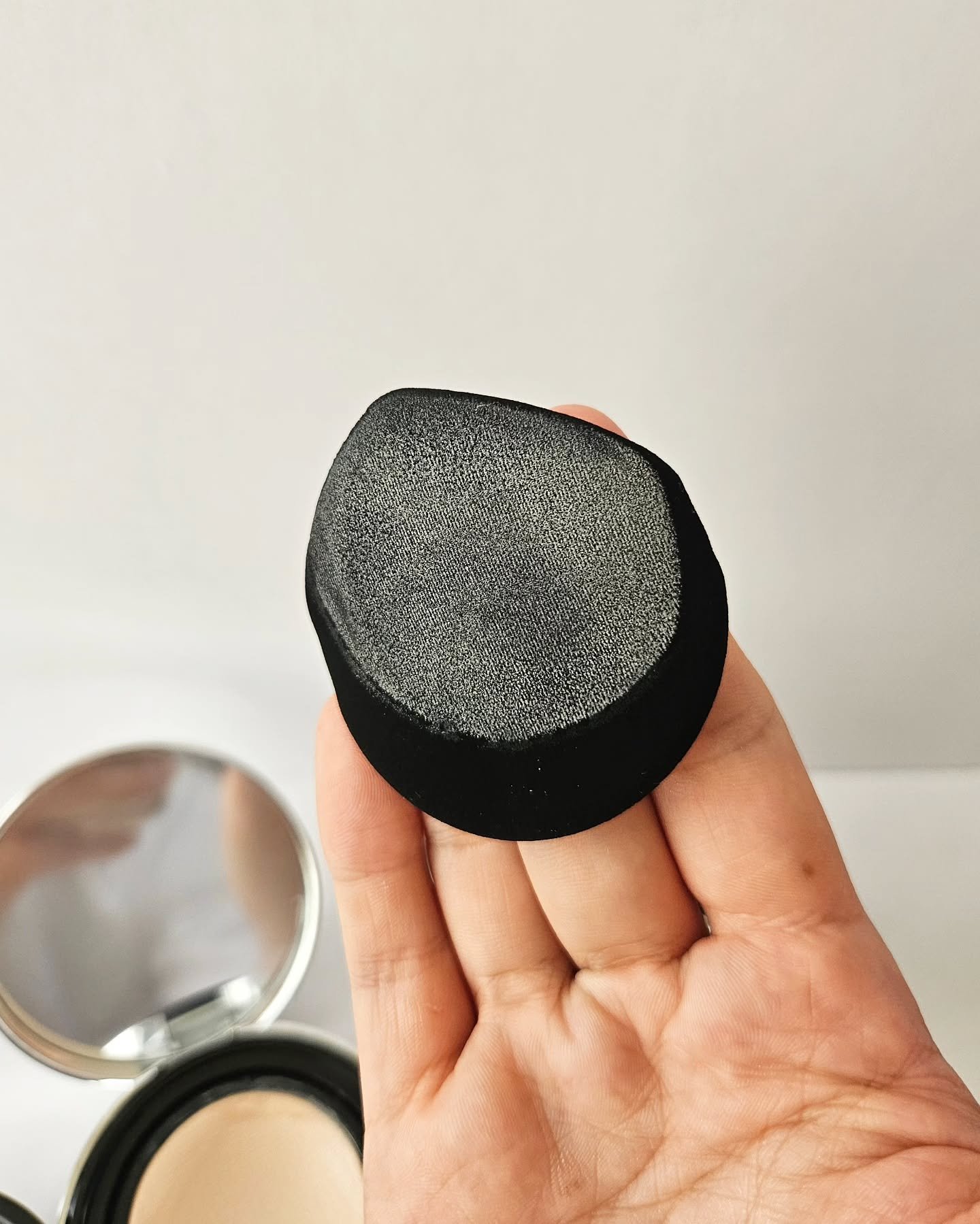 ブラーグローイクッション/Dinto/クッションファンデーションを使ったクチコミ（2枚目）