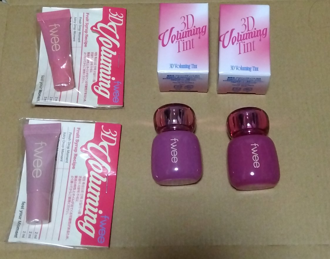 フィー 3Dボリューミングティント 06 ベリーポップ/fwee/リップティントを使ったクチコミ（1枚目）