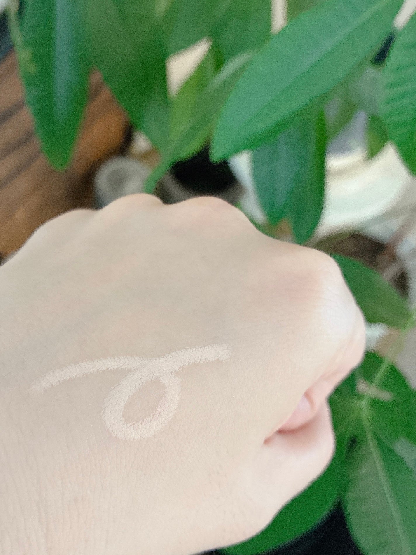 クレヨンコンシーラー/チャコット・コスメティクス/ペンシルコンシーラーを使ったクチコミ(2枚目)