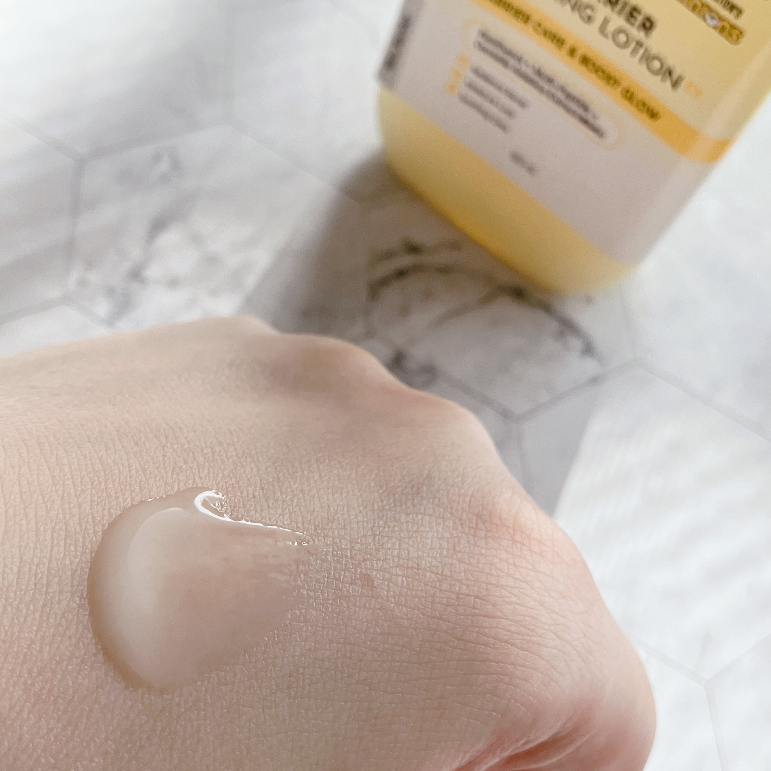 Ongredients オングリディエンツ スキンバリアカーミングローション EXのクチコミ「オングリディエンツ スキンバリアCローション EX ミニオンズ特別企画セット

「しっとり、で.....」（2枚目）