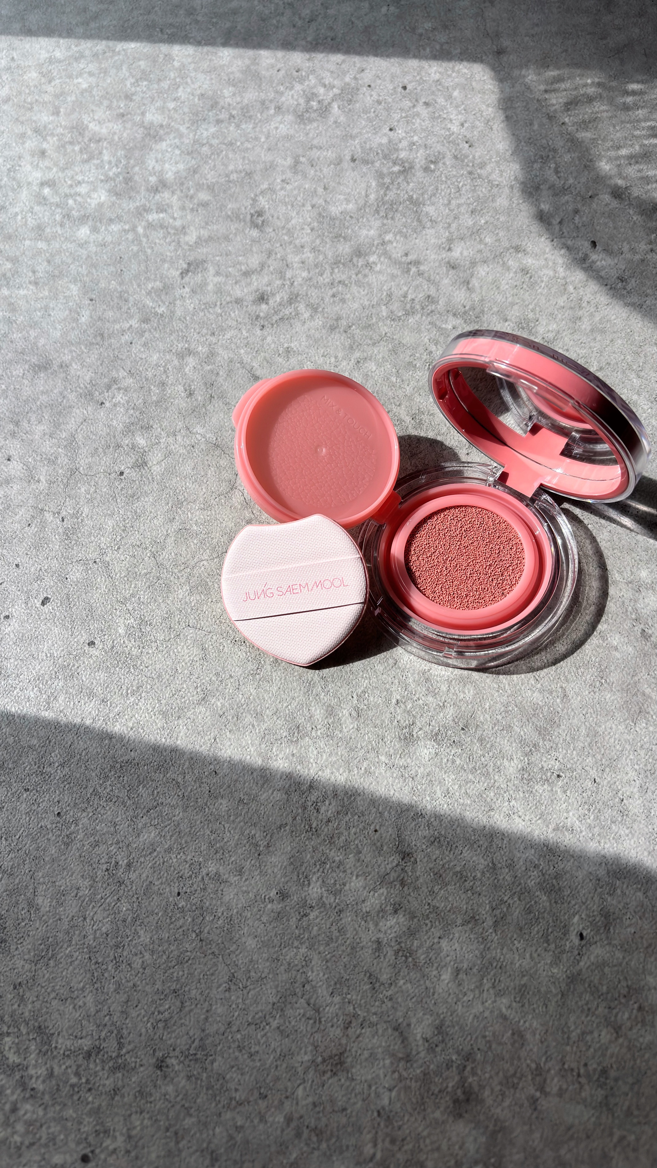 アーティストクッションブラッシュ/JUNG SAEM MOOL/リキッドチークを使ったクチコミ（1枚目）