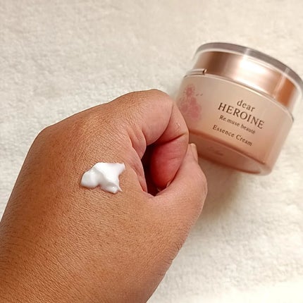 エミ✿投稿ある方フォロバ100 on LIPS 「dearHEROINE様よりエッセンスクリーム提供いただきまし..」(4枚目)