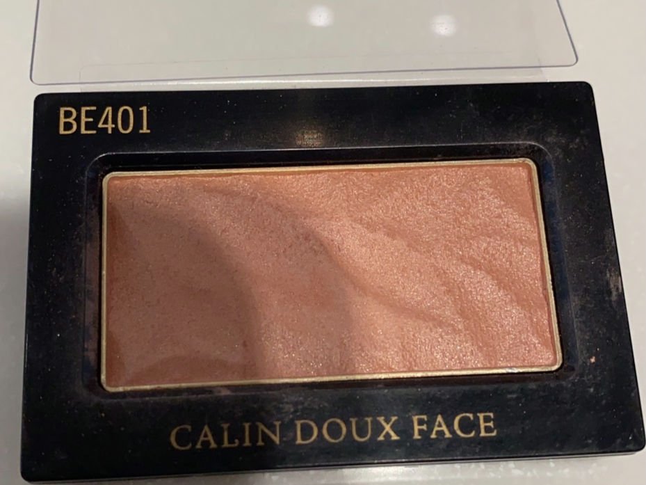 カランドゥ フェイス/Elégance/パウダーチークを使ったクチコミ（2枚目）