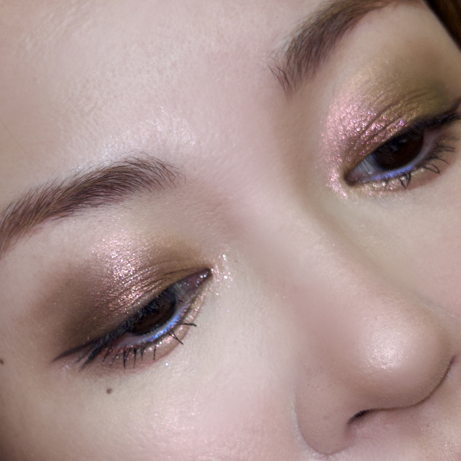 アイシャドウ シェードシフト クローム/M・A・C/単色アイシャドウを使ったクチコミ（2枚目）