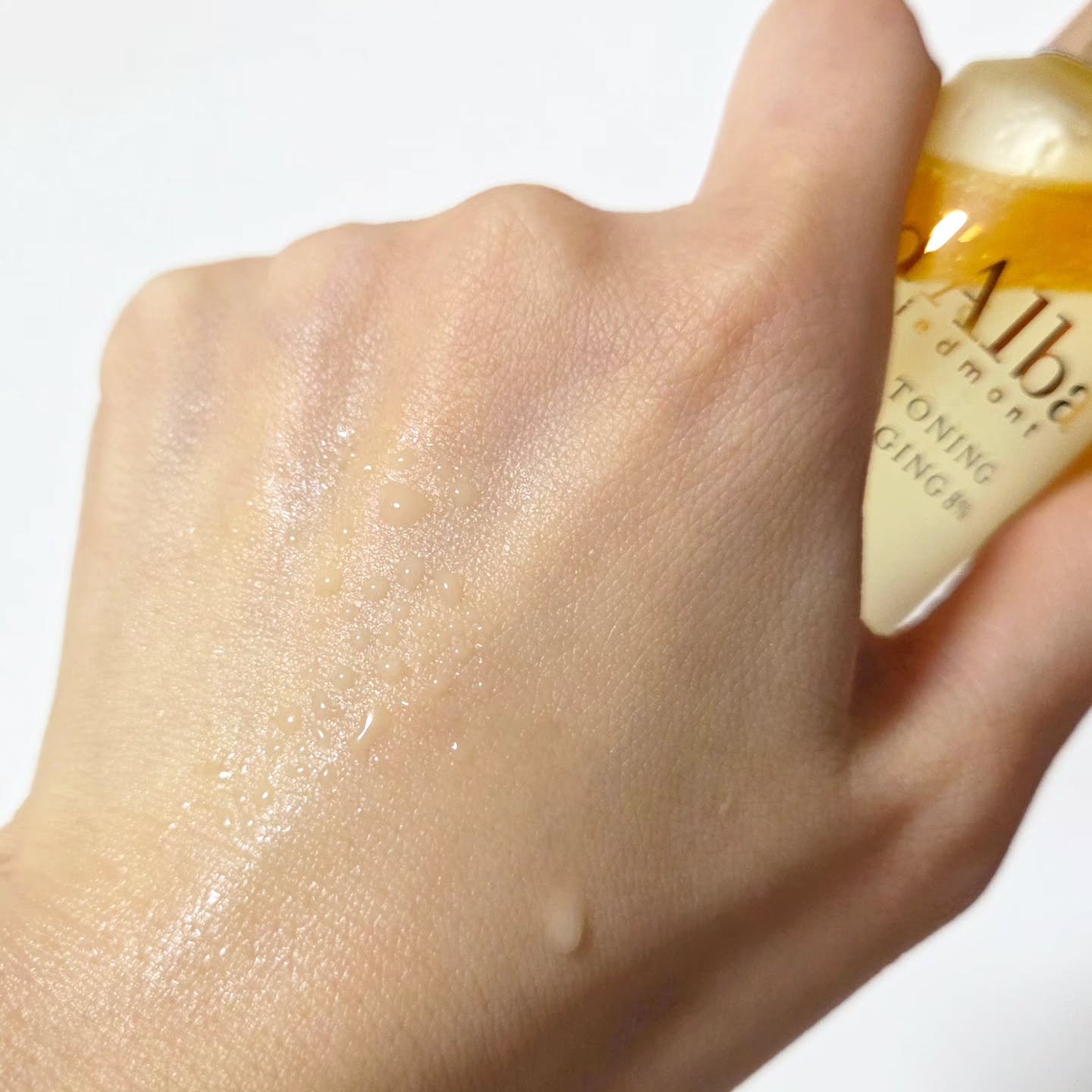 ダルバ ホワイトトリュフファーストスプレーセラム/ダルバ/ミスト状化粧水を使ったクチコミ（3枚目）