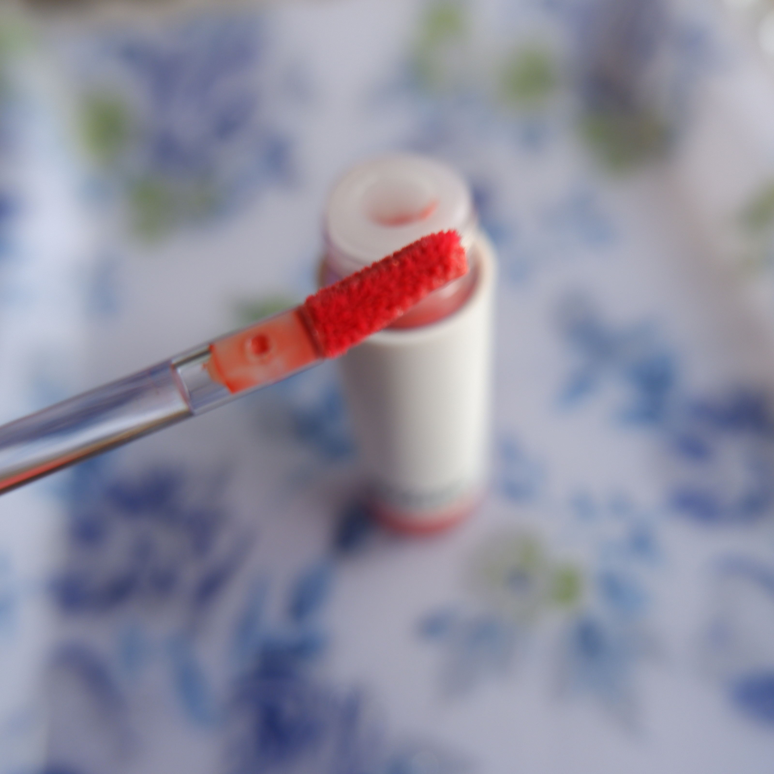 アップトゥーミー　ハグマイリップ　カラーロックプランパー/up2me/リッププランパーを使ったクチコミ（2枚目）