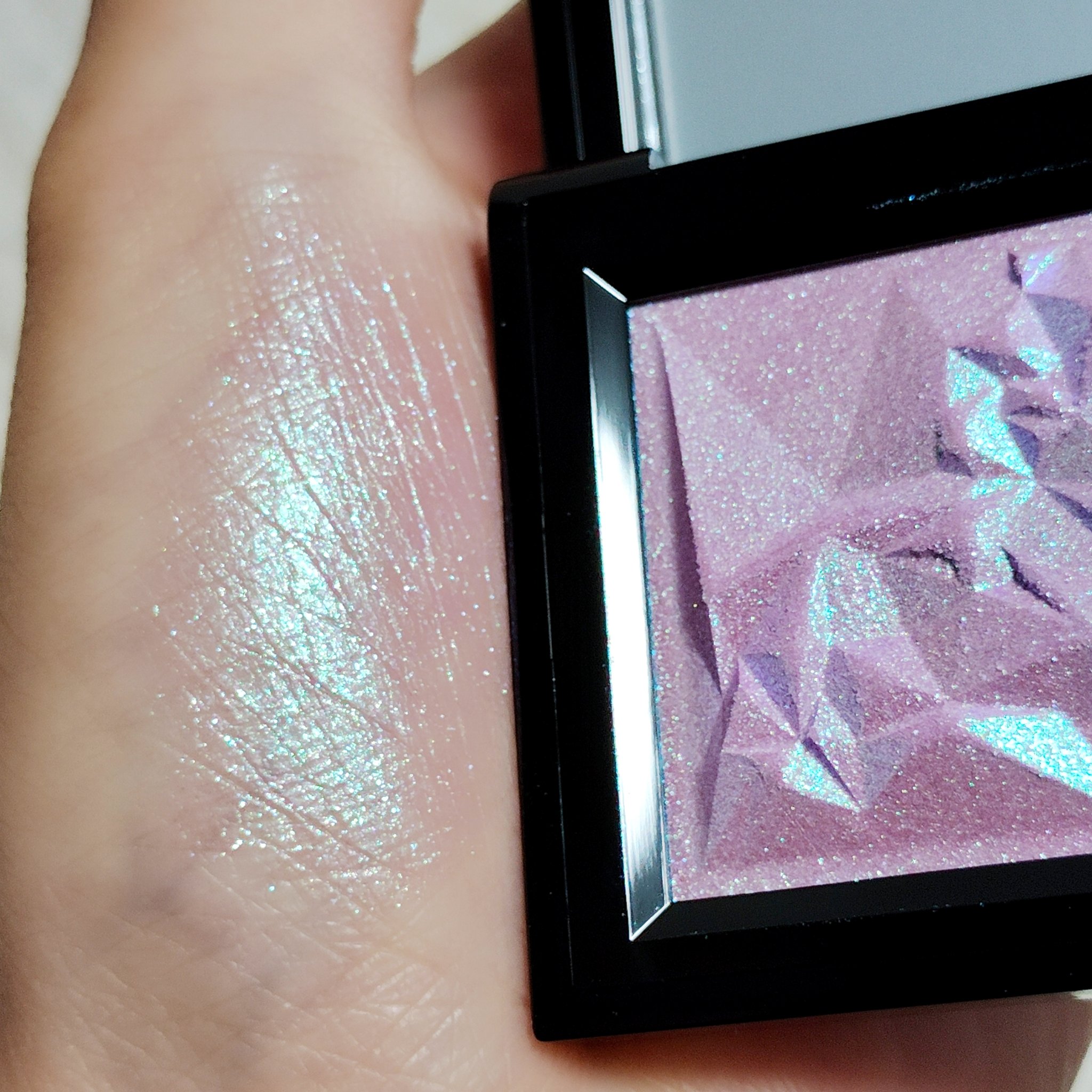 クラッシュド ジェム/shu uemura/単色アイシャドウを使ったクチコミ（3枚目）