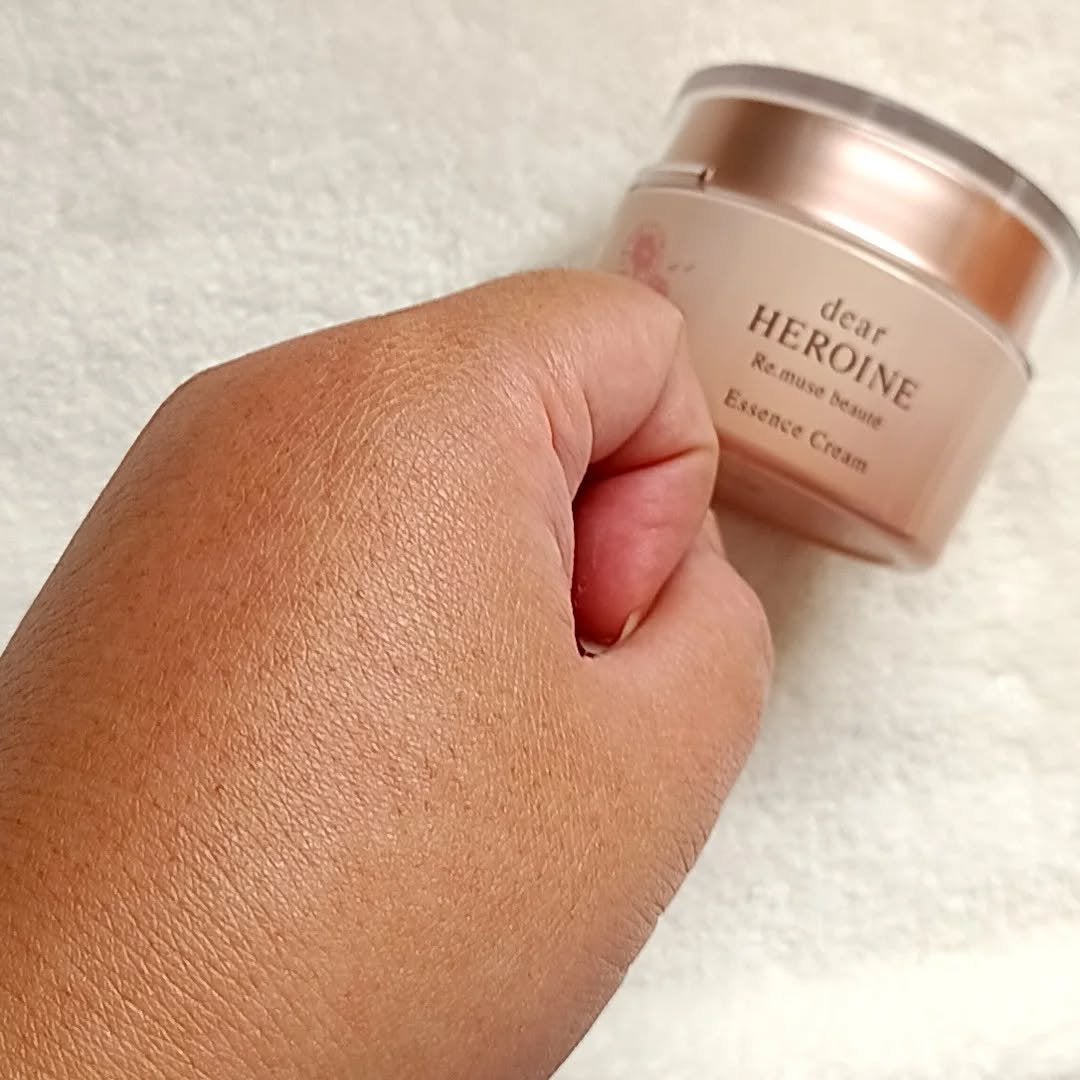 エミ✿投稿ある方フォロバ100 on LIPS 「dearHEROINE様よりエッセンスクリーム提供いただきまし..」(6枚目)