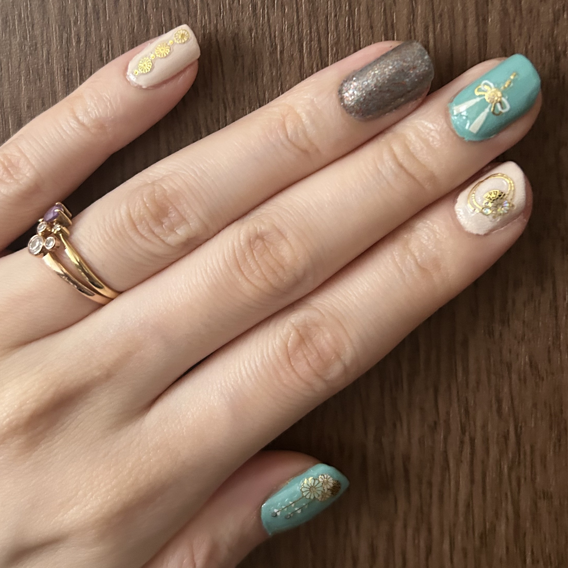 ネイル エナメル 003 シルバー系ラメ/ちふれ/マニキュアを使ったクチコミ（2枚目）