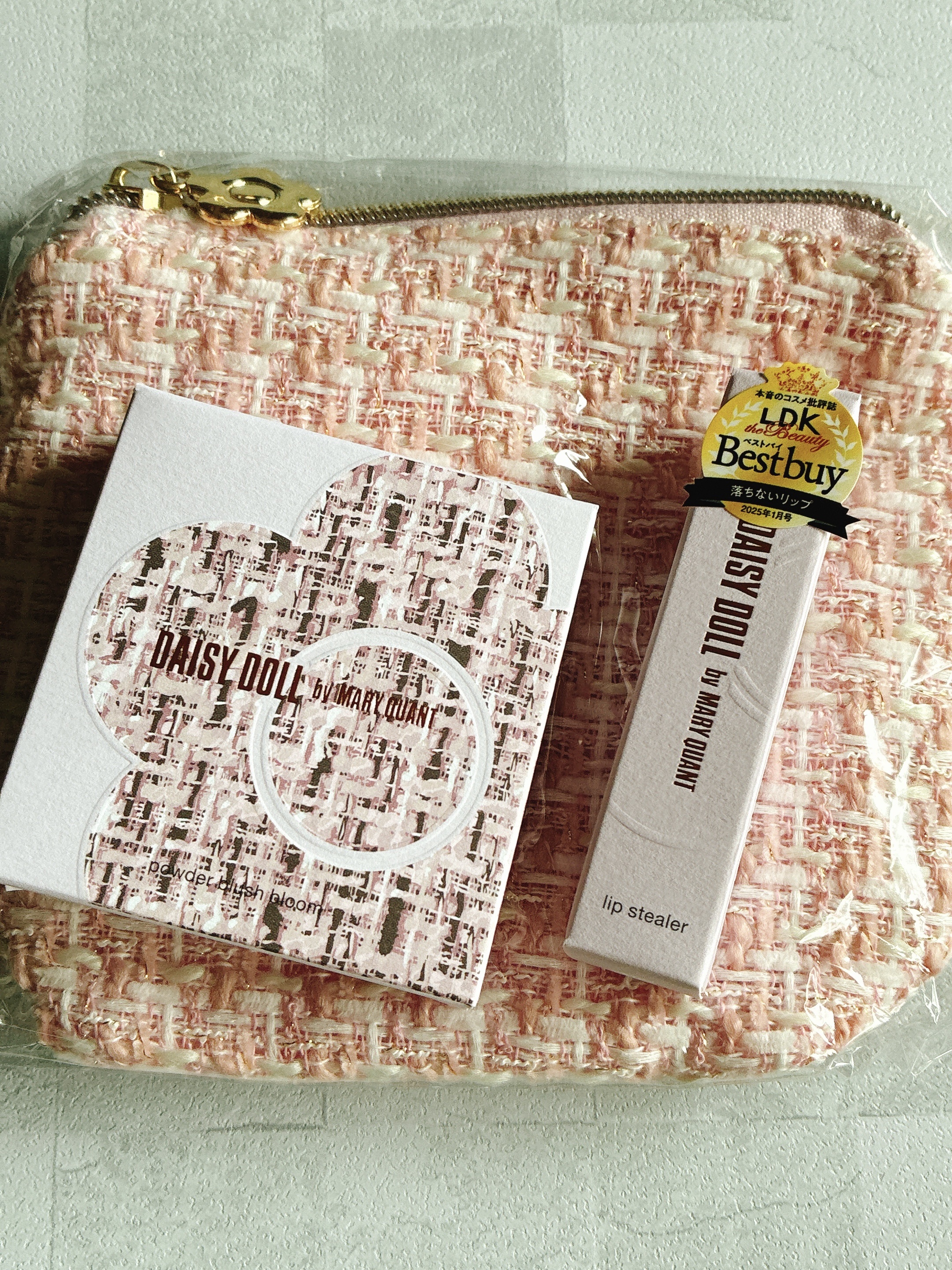 デイジードール リップ スティーラー　/DAISY DOLL by MARY QUANT/口紅を使ったクチコミ（2枚目）