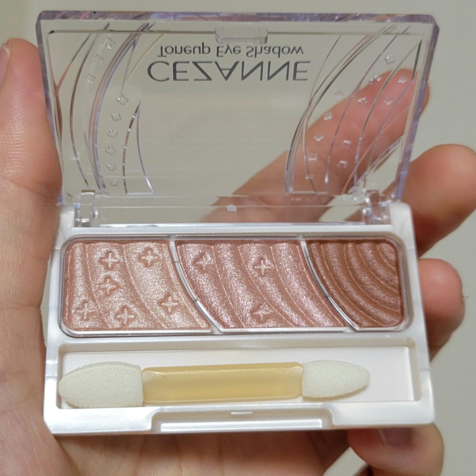 トーンアップアイシャドウ/CEZANNE/アイシャドウパレットを使ったクチコミ（1枚目）