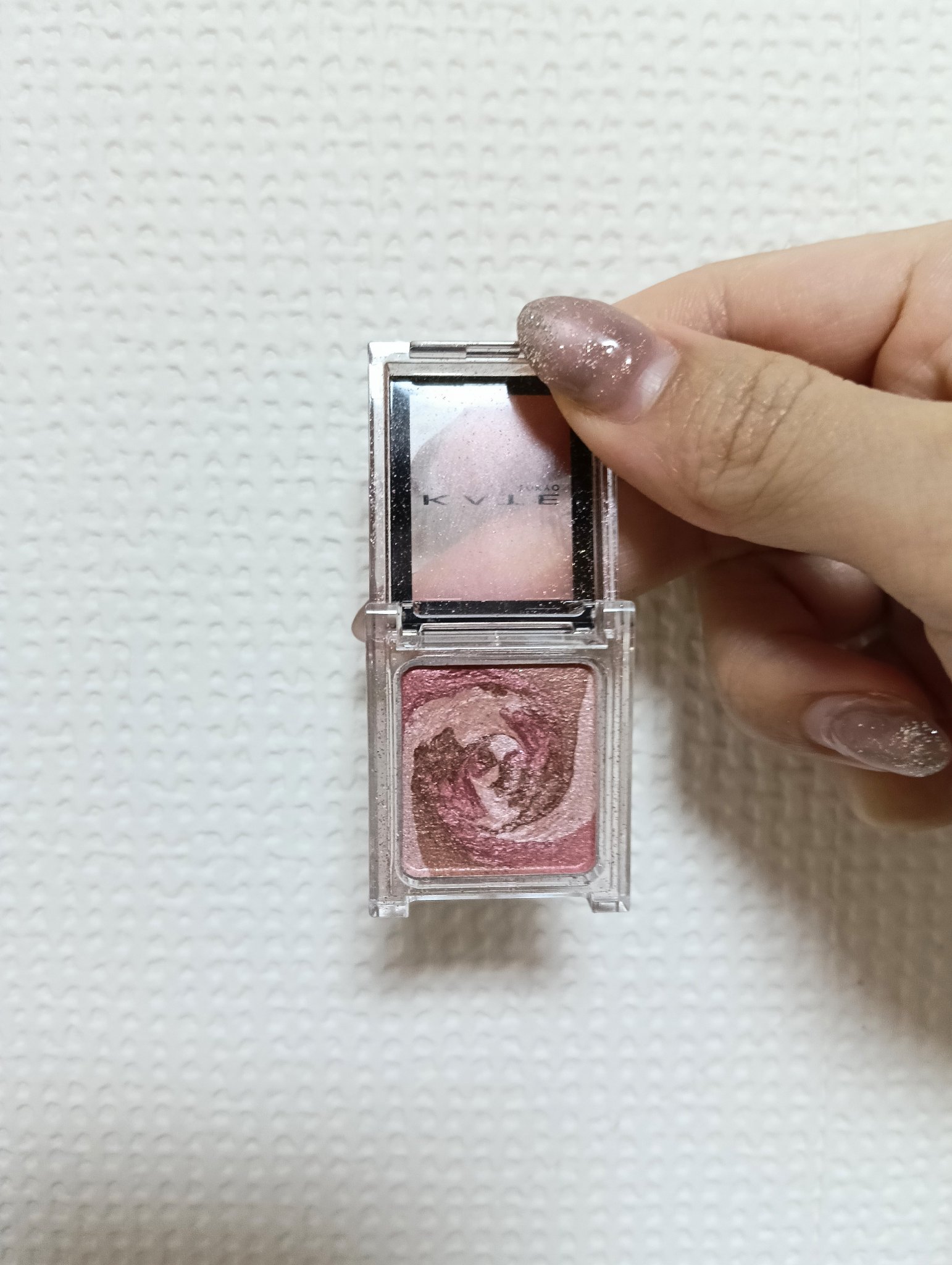 ザ アイカラー(マーブルインク)/KATE/単色アイシャドウを使ったクチコミ（2枚目）