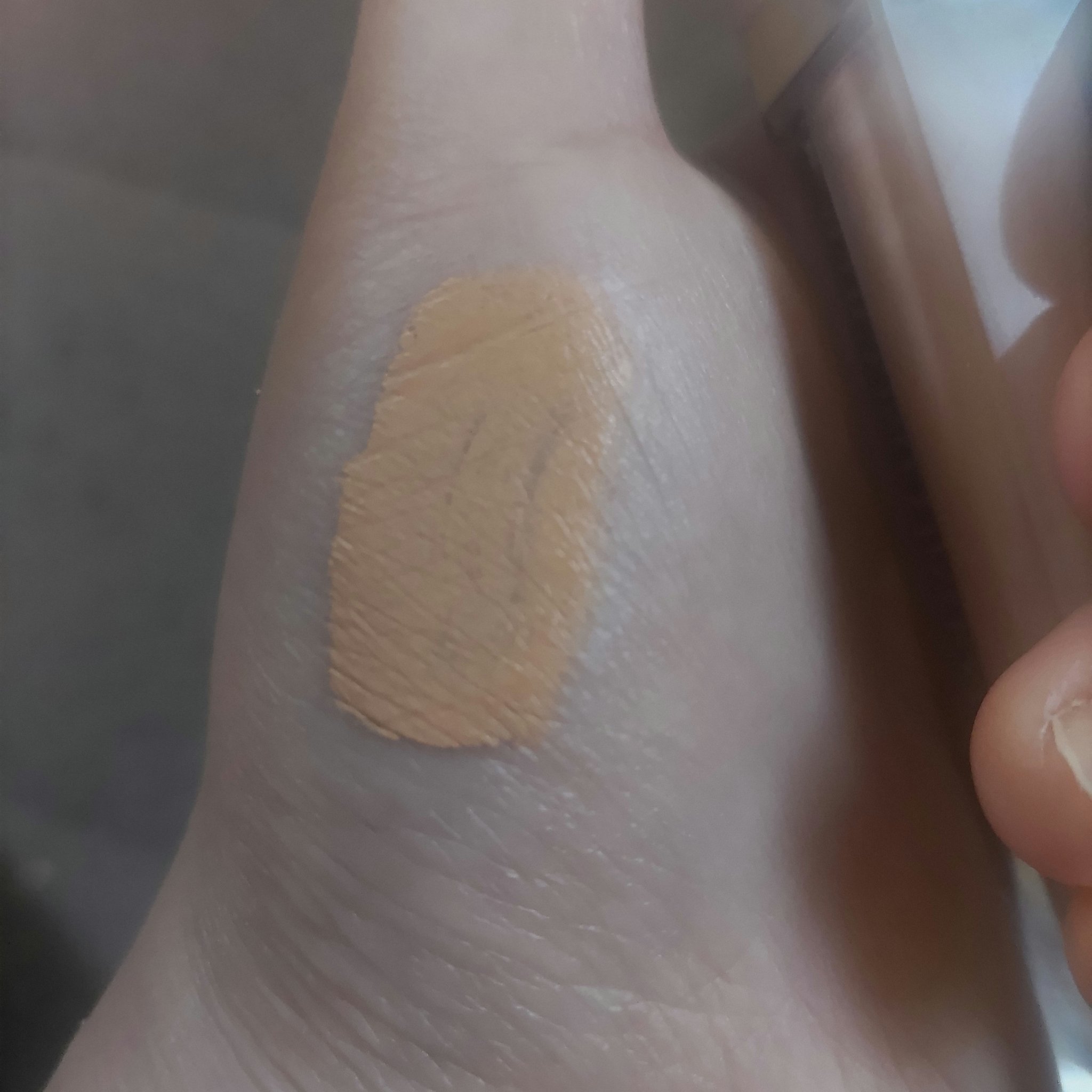 ピュアポリッシュコンシーラー/SELVE/リキッドコンシーラーを使ったクチコミ（3枚目）