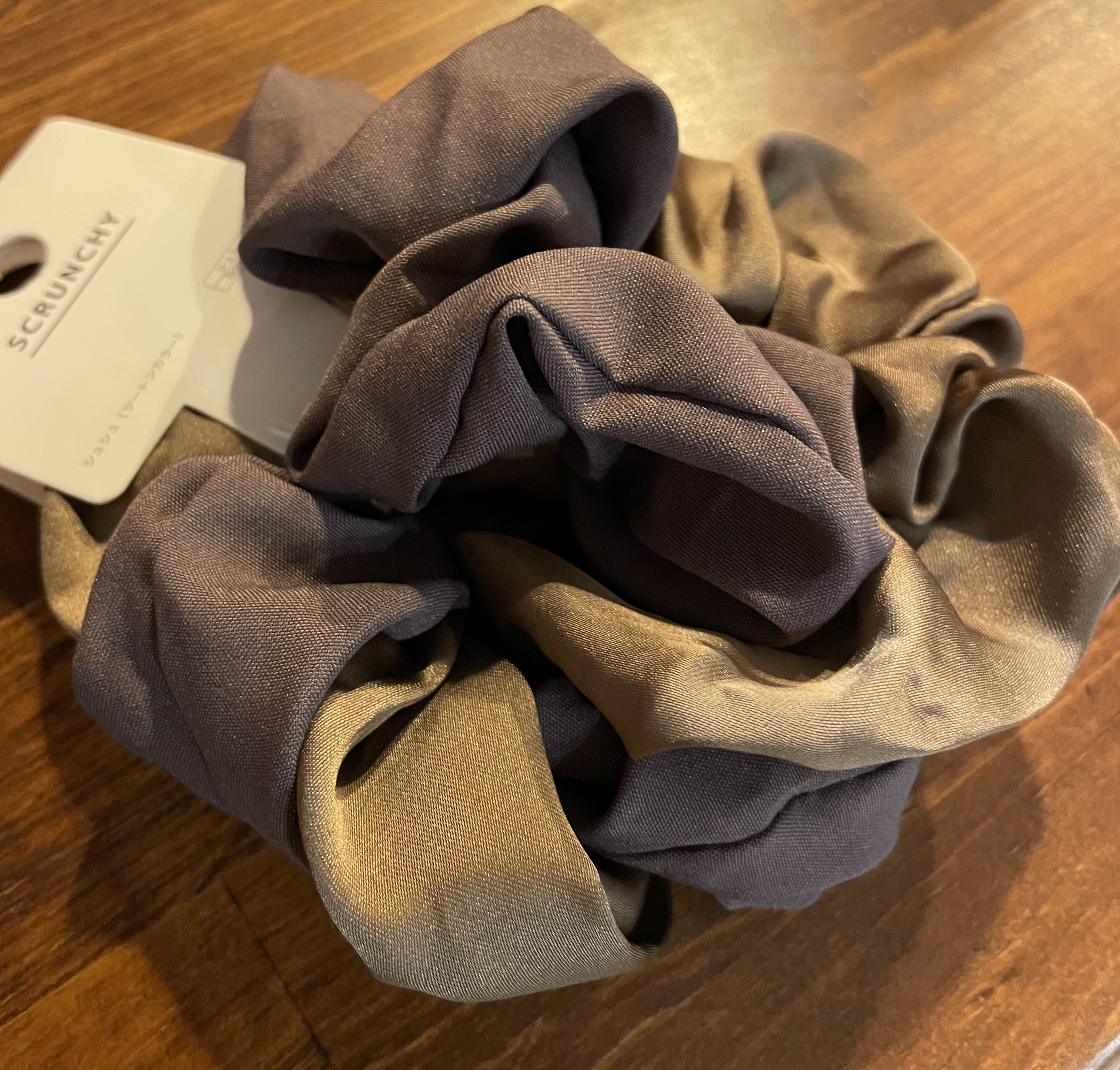 ダイソーシュシュ/DAISO/ヘアアクセサリーを使ったクチコミ（2枚目）