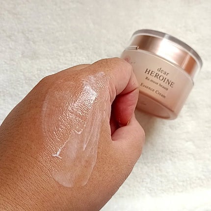 エミ✿投稿ある方フォロバ100 on LIPS 「dearHEROINE様よりエッセンスクリーム提供いただきまし..」(5枚目)