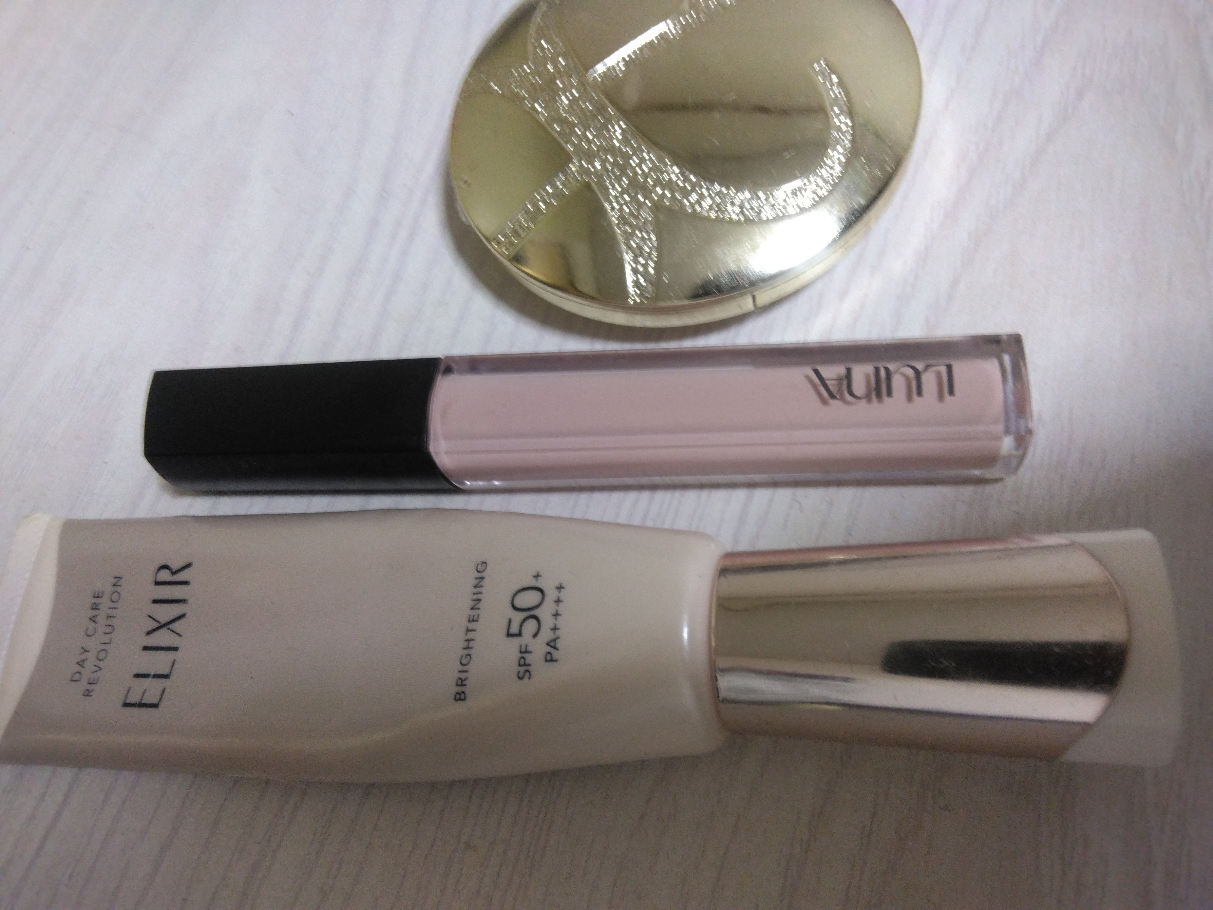 ラ プードル オートニュアンス/Elégance/プレストパウダーを使ったクチコミ（1枚目）