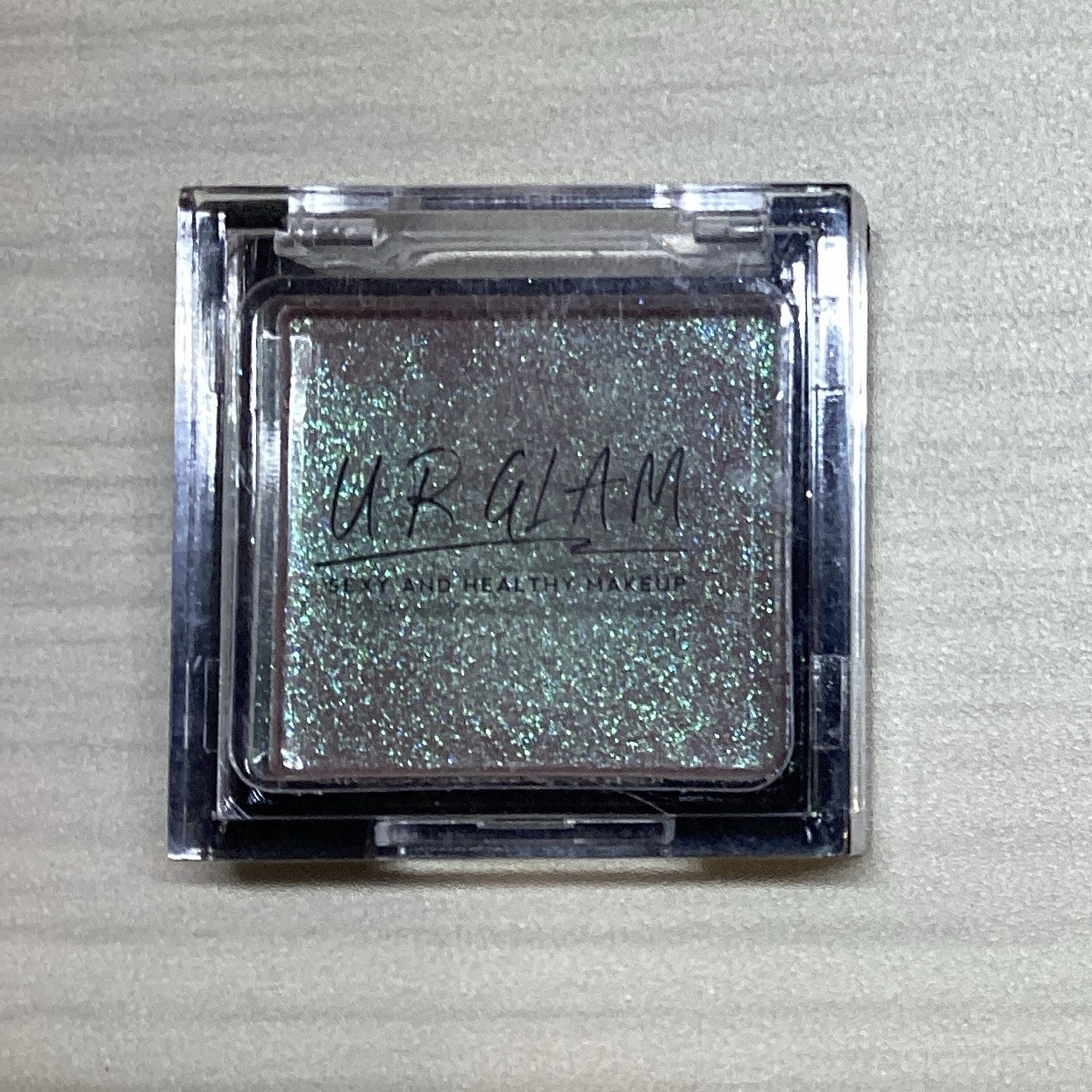 UR GLAM　POWDER EYESHADOW/U R GLAM/単色アイシャドウを使ったクチコミ（1枚目）