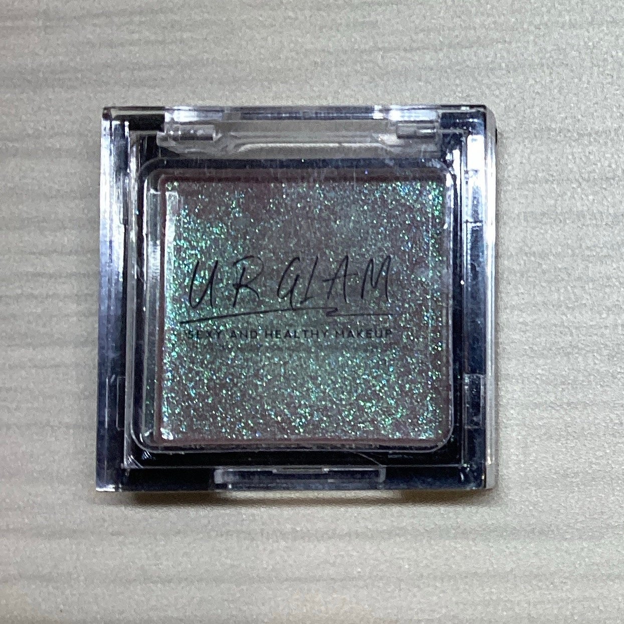 UR GLAM POWDER EYESHADOW/U R GLAM/単色アイシャドウを使ったクチコミ(1枚目)