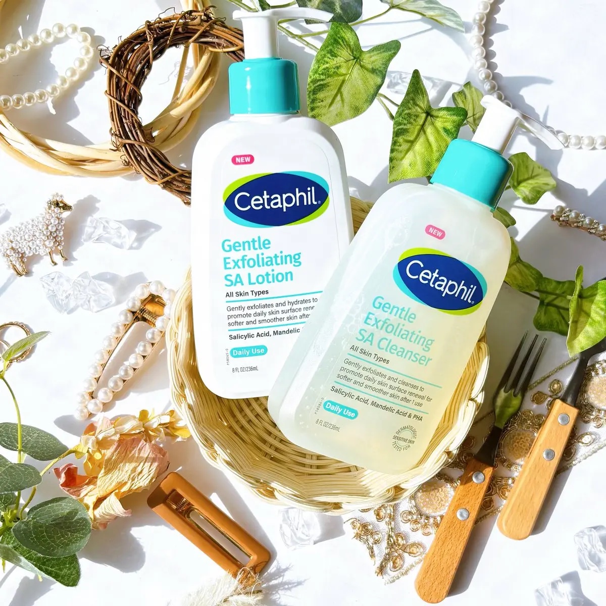 セタフィルさまからいただきました🌱

敏感肌さんも使える角質ケアラインが登場✨乳液のようなテクスチャのローションと柔らかい泡立ちのクレンザーでやさしくお肌をケア🫧肌を労わりながら気になる角質ケアができるのが嬉しいポイントです！　

#ガ