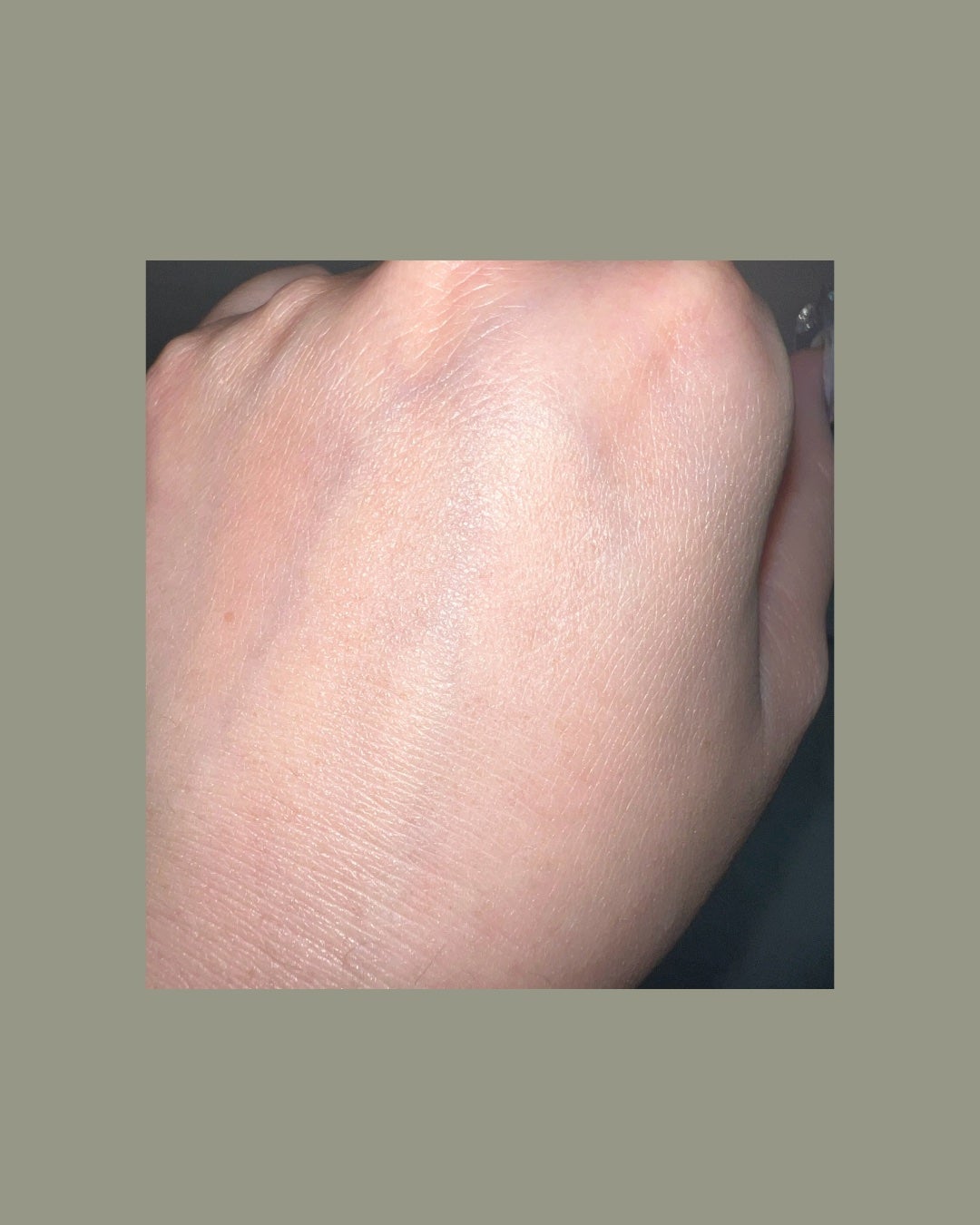 ピュアショット エアリーライト UV50/YVES SAINT LAURENT BEAUTE/日焼け止めミルクを使ったクチコミ(3枚目)