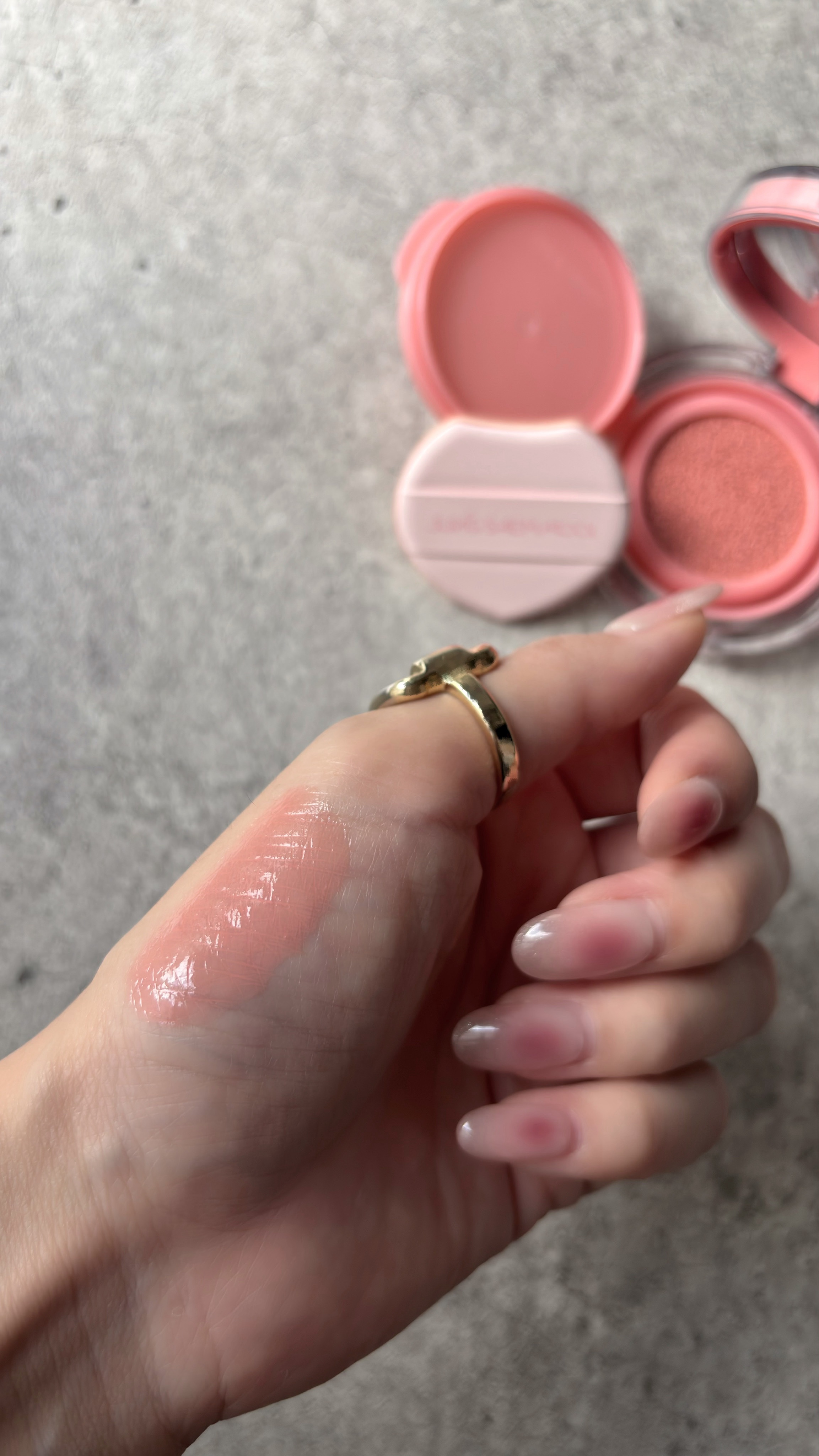 アーティストクッションブラッシュ/JUNG SAEM MOOL/リキッドチークを使ったクチコミ（3枚目）