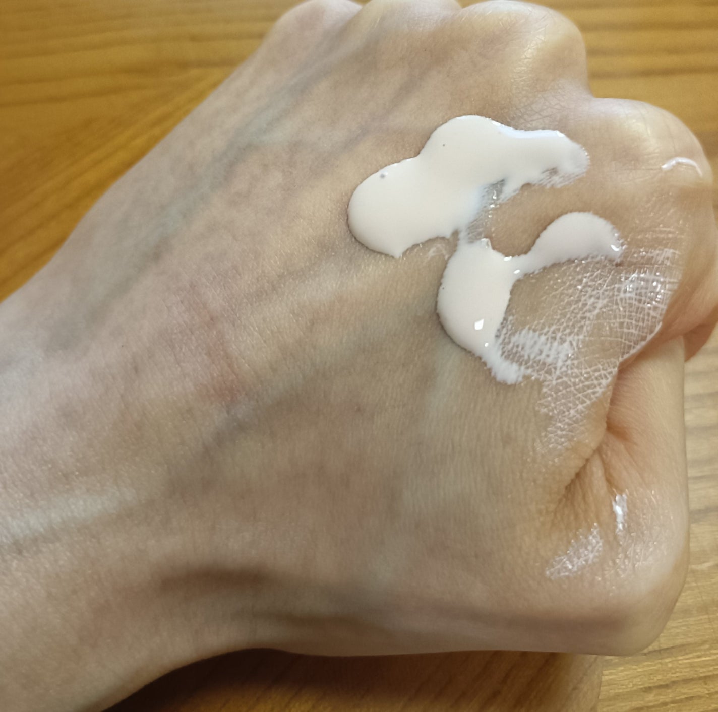 薬用 日中美白美容液/HAKU/美容液を使ったクチコミ(4枚目)