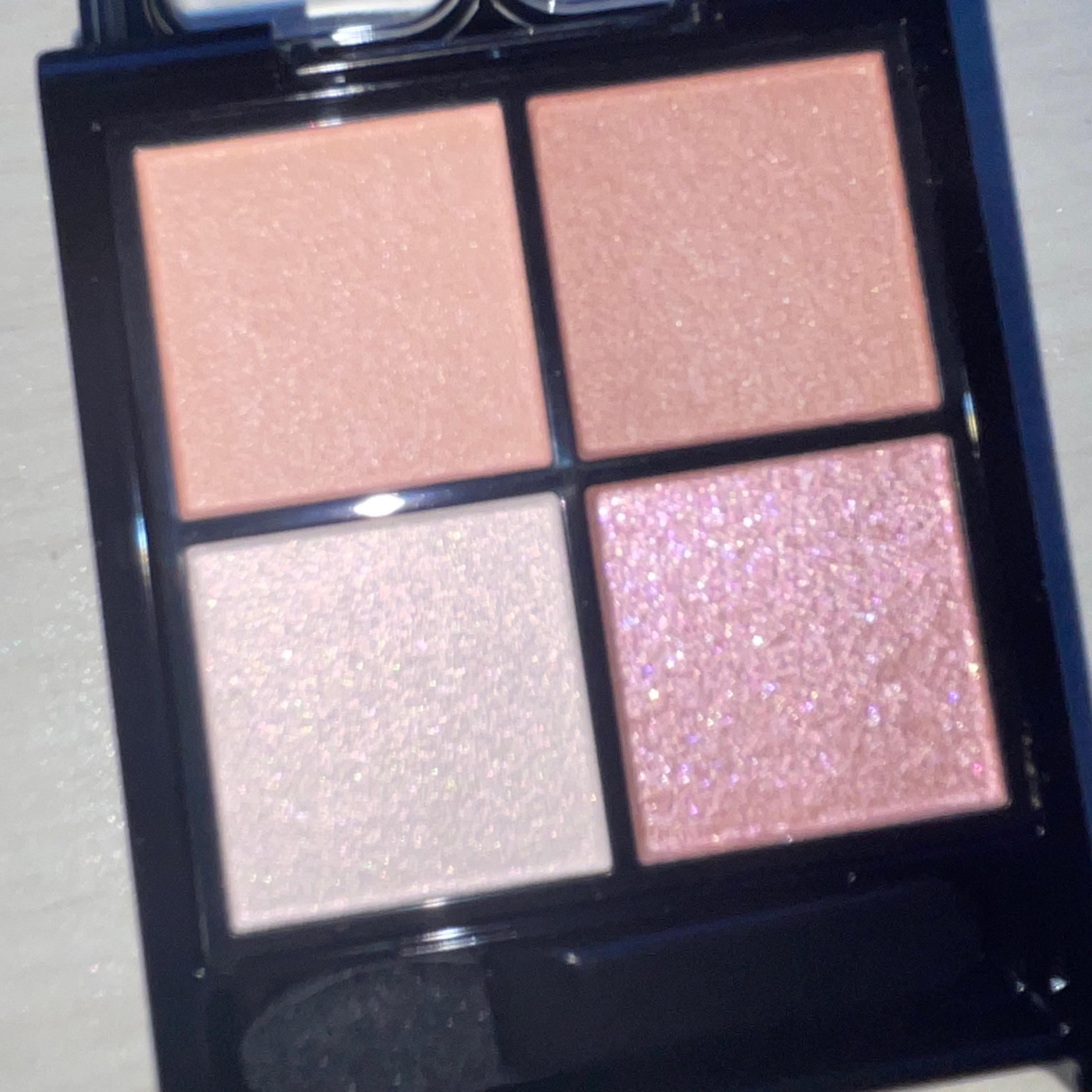 ケイト ポッピングシルエットシャドウ/KATE/アイシャドウパレットを使ったクチコミ（2枚目）