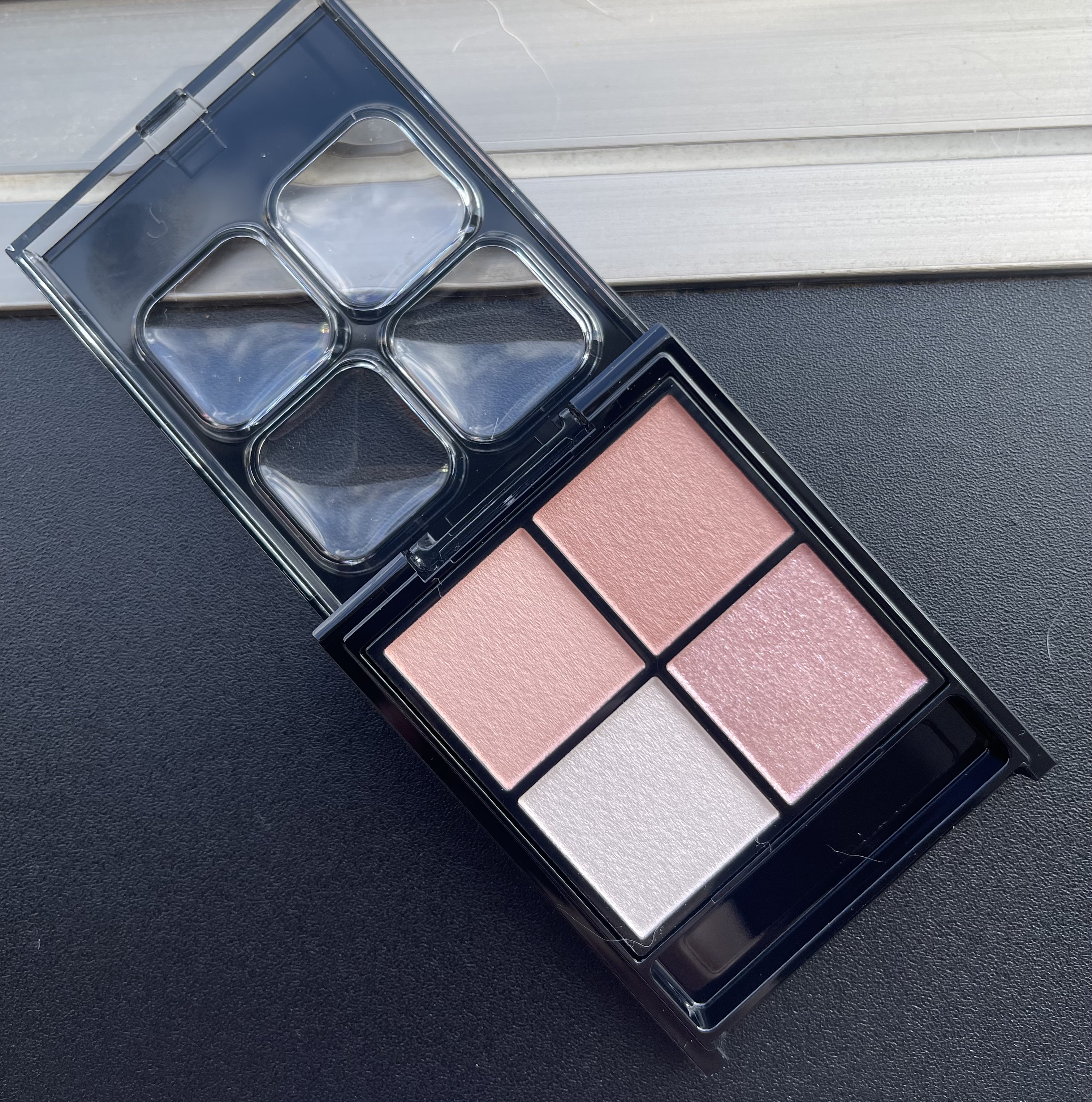 ケイト ポッピングシルエットシャドウ/KATE/アイシャドウパレットを使ったクチコミ（1枚目）