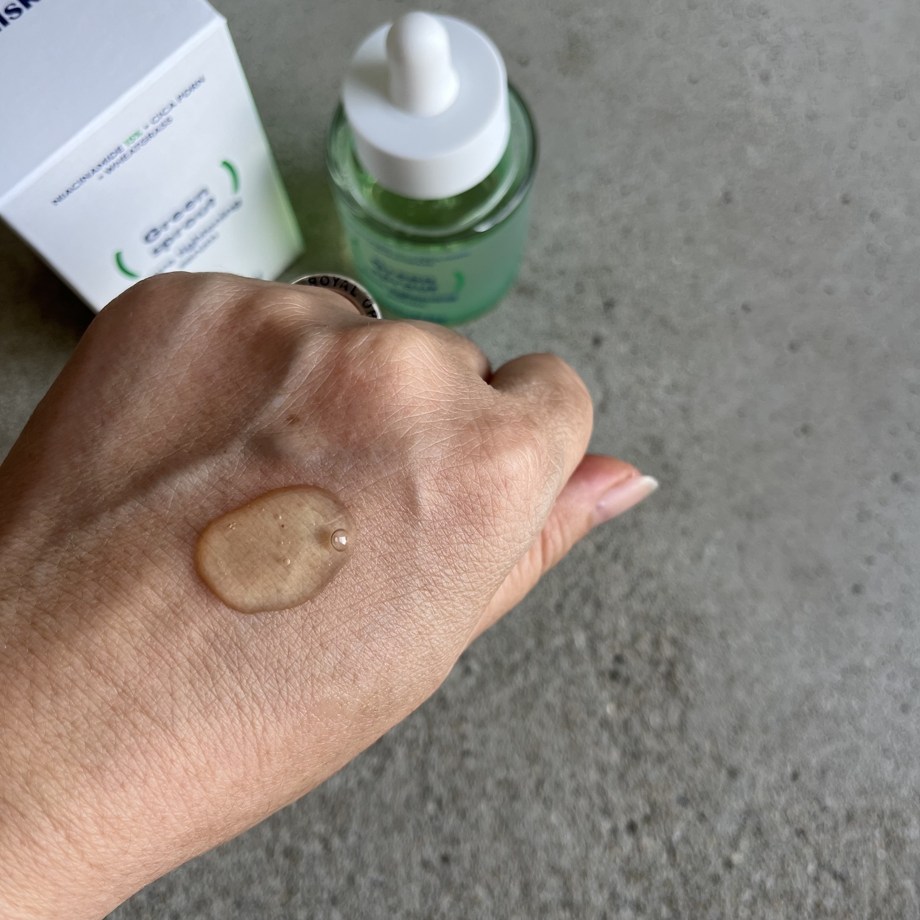 若芽ポアタイトニングセラム/suiskin/美容液を使ったクチコミ（2枚目）