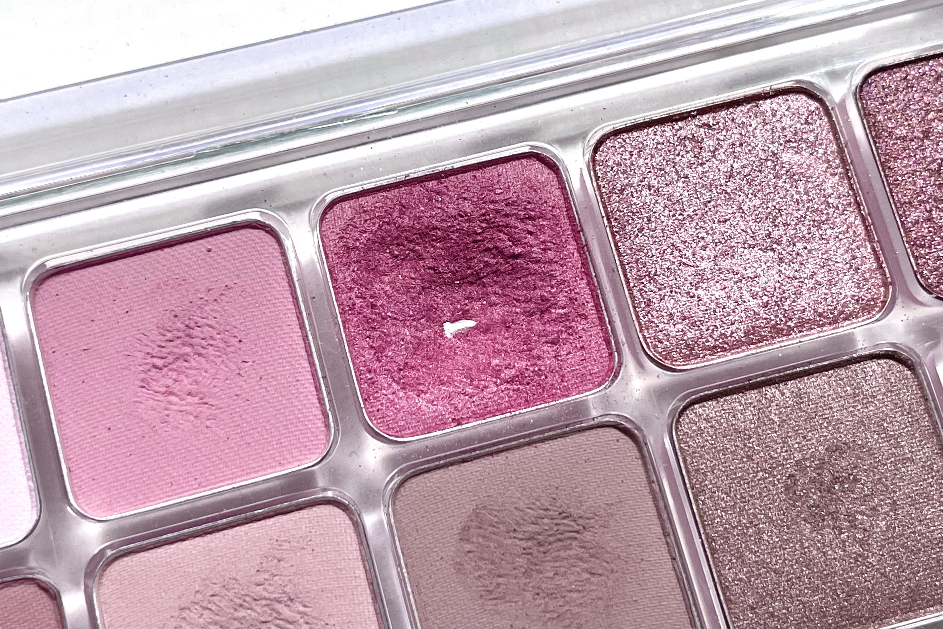 
CLIOプロ アイ パレット エアー05オーキッドクラウド、底見えして来ました〜ಠ_ಠ

何だか嬉しい！ಠ_ಠ




#CLIO
#クリオ
#プロアイパレットエアー
#底見えコスメ
#ブルーベース
#ブルベ冬
#色白
