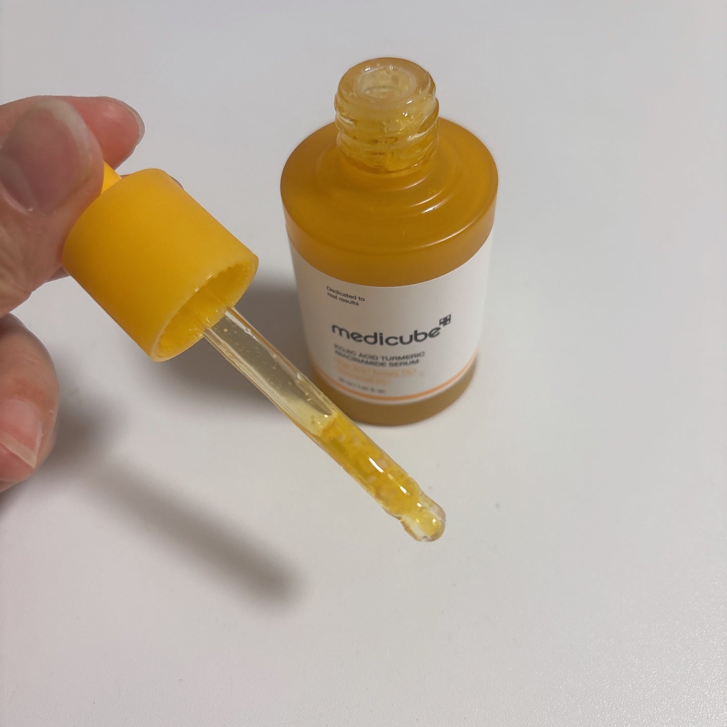 コウジ酸ビタナイアシンアミドセラム/MEDICUBE/美容液を使ったクチコミ(2枚目)