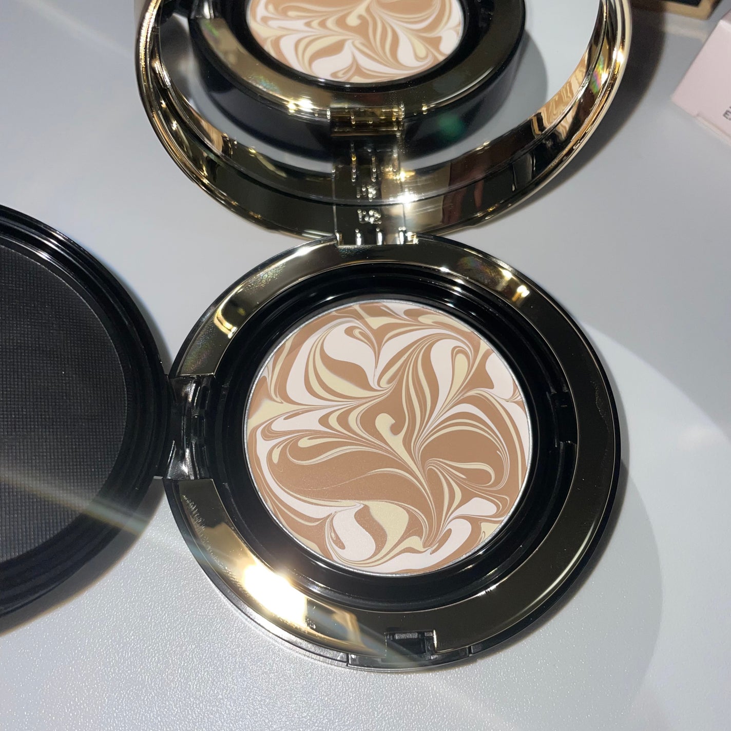 SIGNATURE ESSENCE COVER PACT /AGE20’s/クリーム・エマルジョンファンデーションを使ったクチコミ(3枚目)