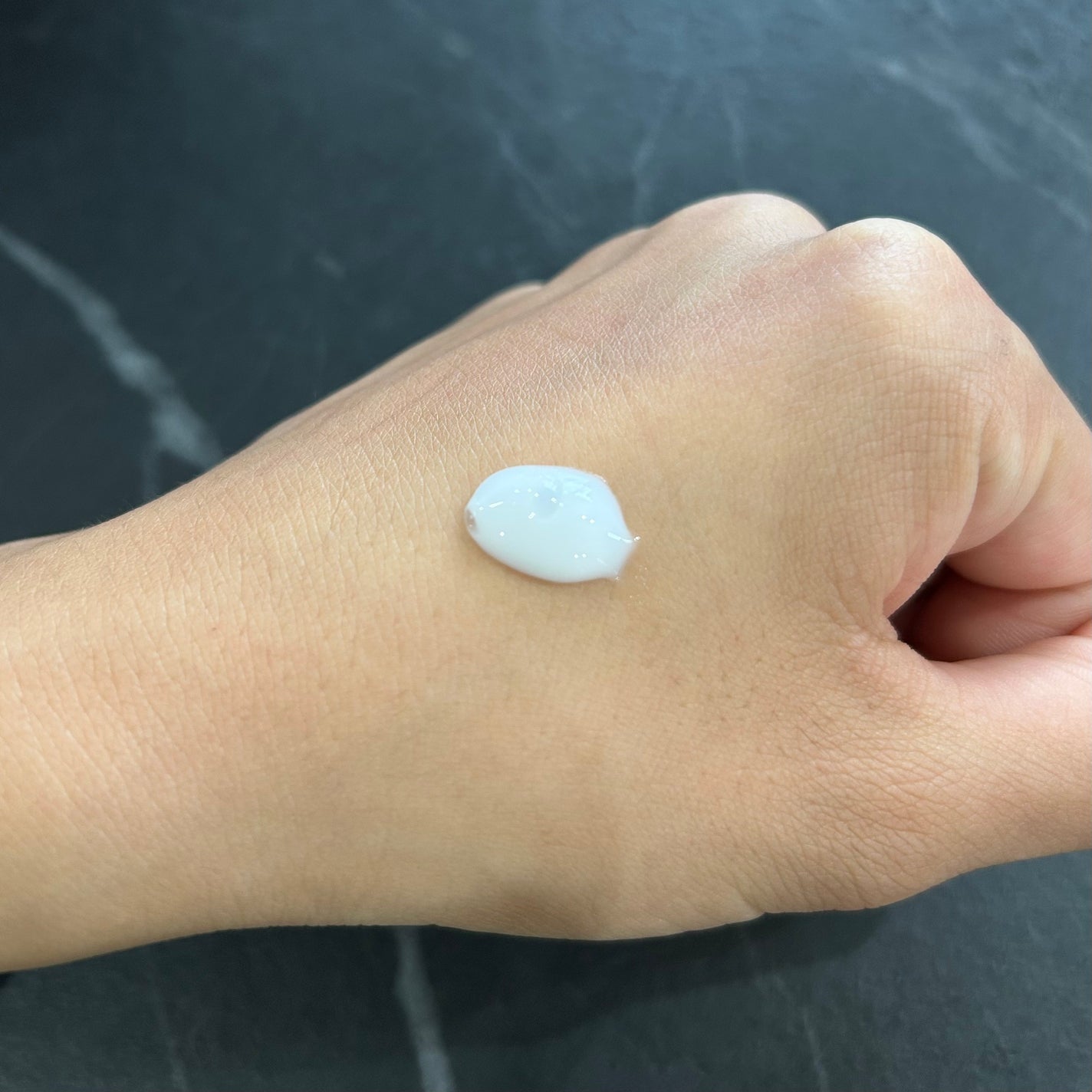 ミノン アミノモイスト ブライトニング モイストエッセンス/ミノン/美容液を使ったクチコミ(2枚目)