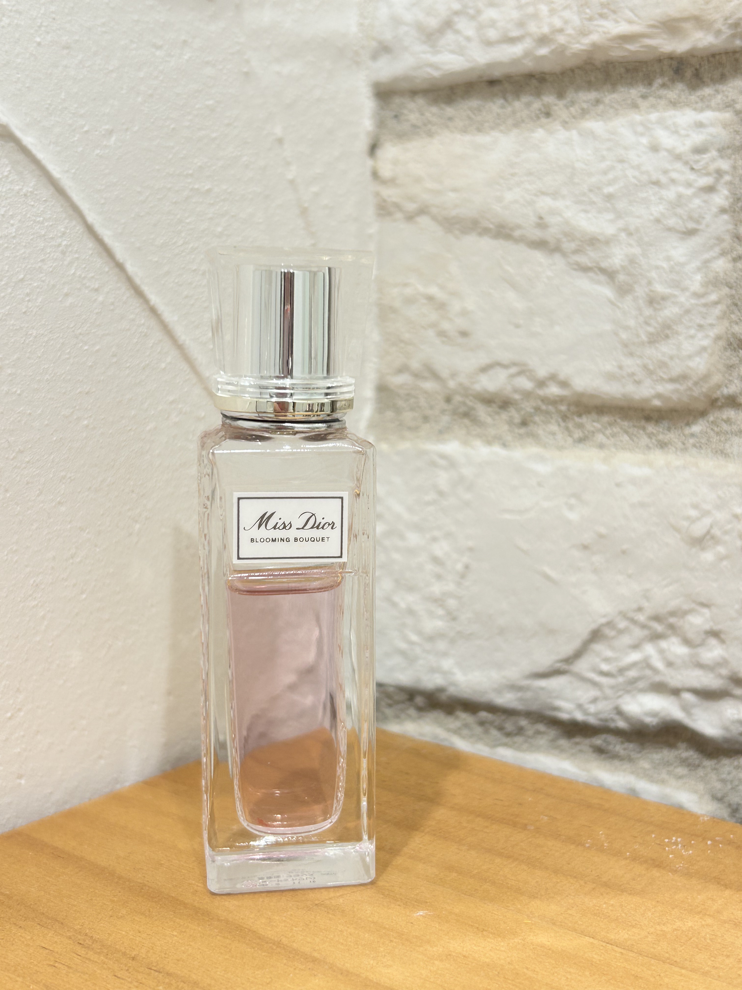 dior ディオール　ローラーパール　オードゥトワレ　ローズu0026ローズ Dior ディオール 香水 ミス オードゥ トワレ ローラー