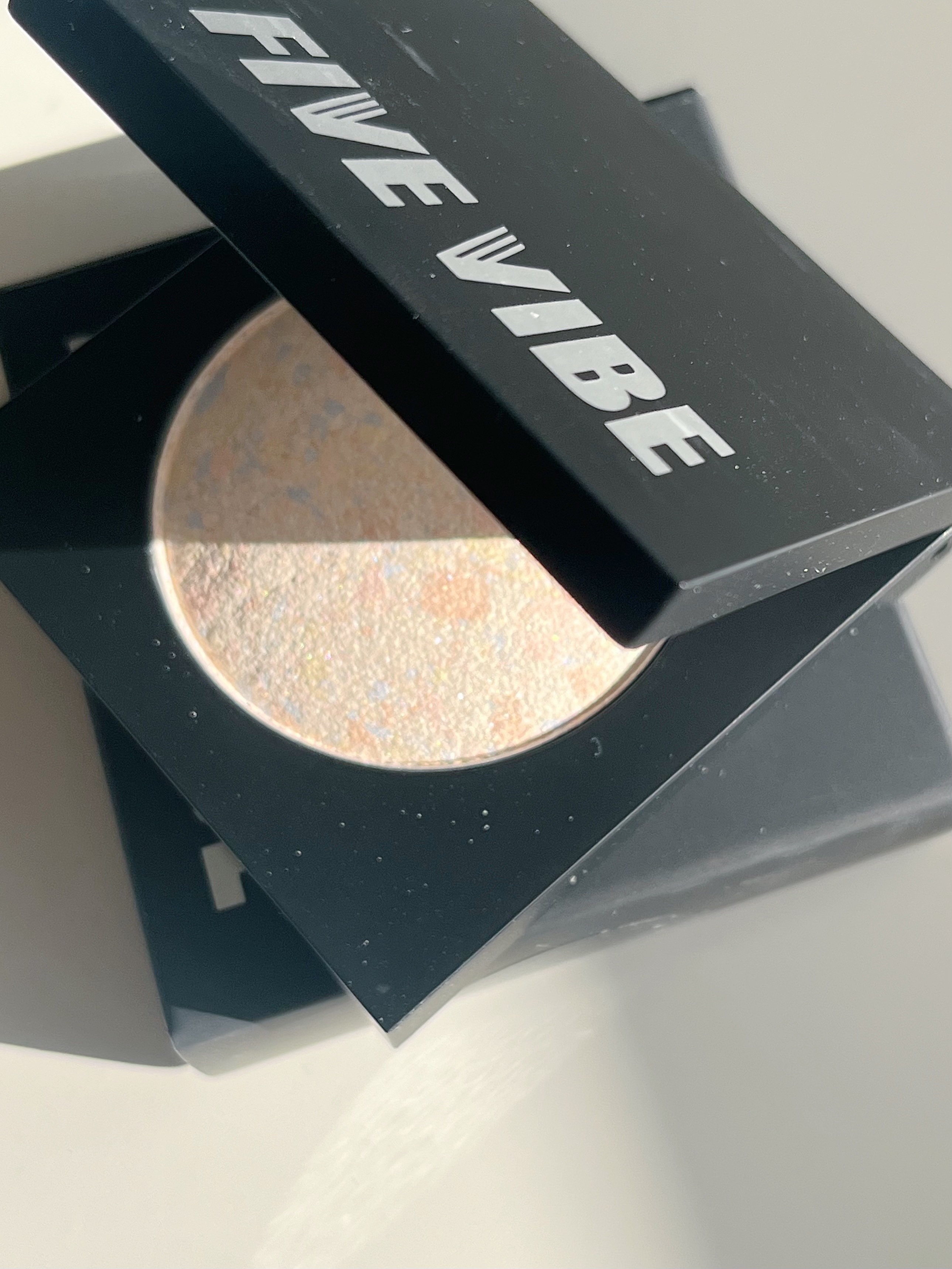 パールライクハイライター/FIVE VIBE/パウダーハイライトを使ったクチコミ（1枚目）