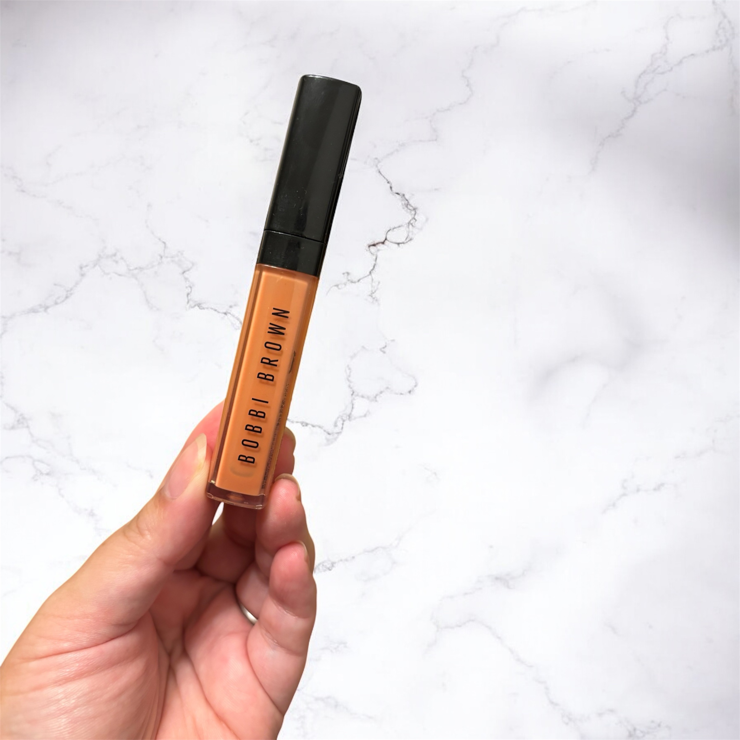 クラッシュドオイル インフューズド グロス 01 スウィートトーク/BOBBI BROWN/リップグロスを使ったクチコミ（1枚目）