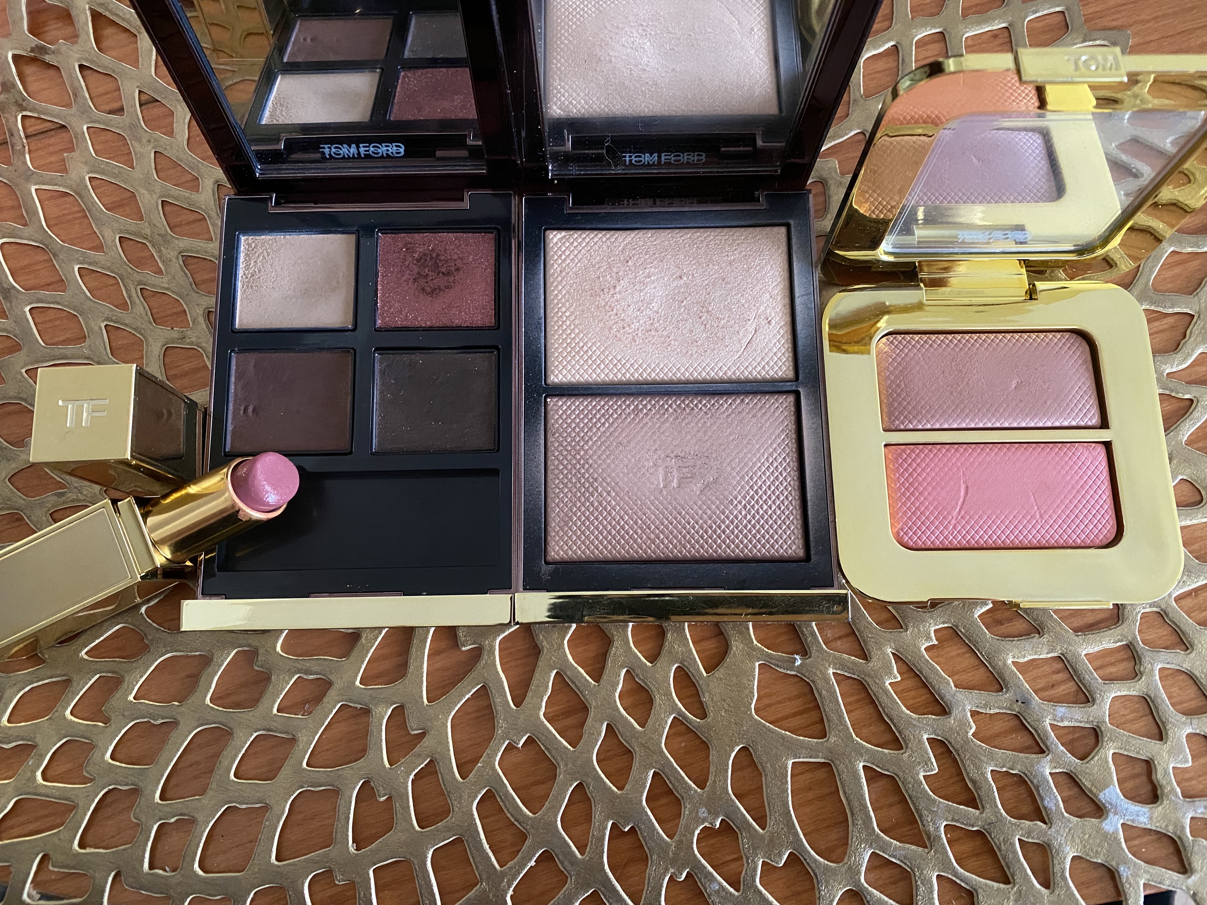 トムフォード シアーチークデュオ 05 リソム 2022年秋新作パウダーチーク】シアーチークデュオ｜TOM FORD