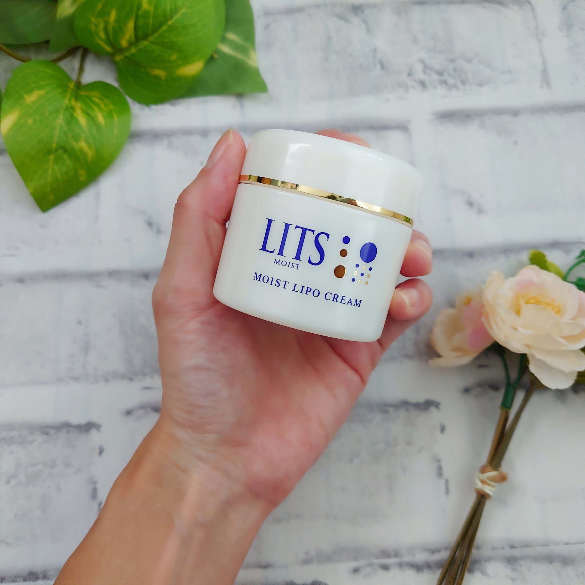 リッツ モイスト リポクリーム/リッツ/フェイスクリームを使ったクチコミ（2枚目）