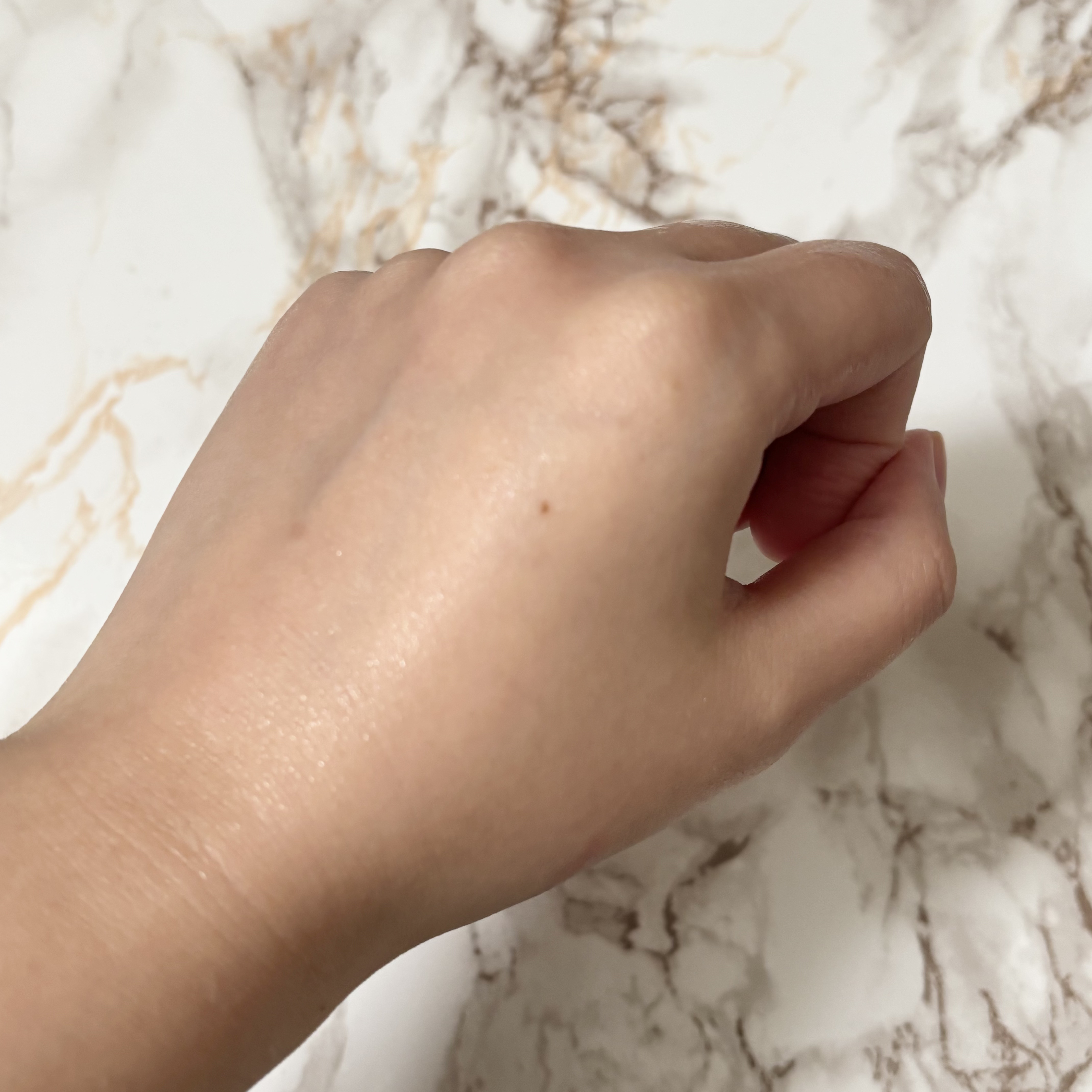 グリーンティー セラミド ミルク エッセンストナー/innisfree/化粧水を使ったクチコミ（3枚目）