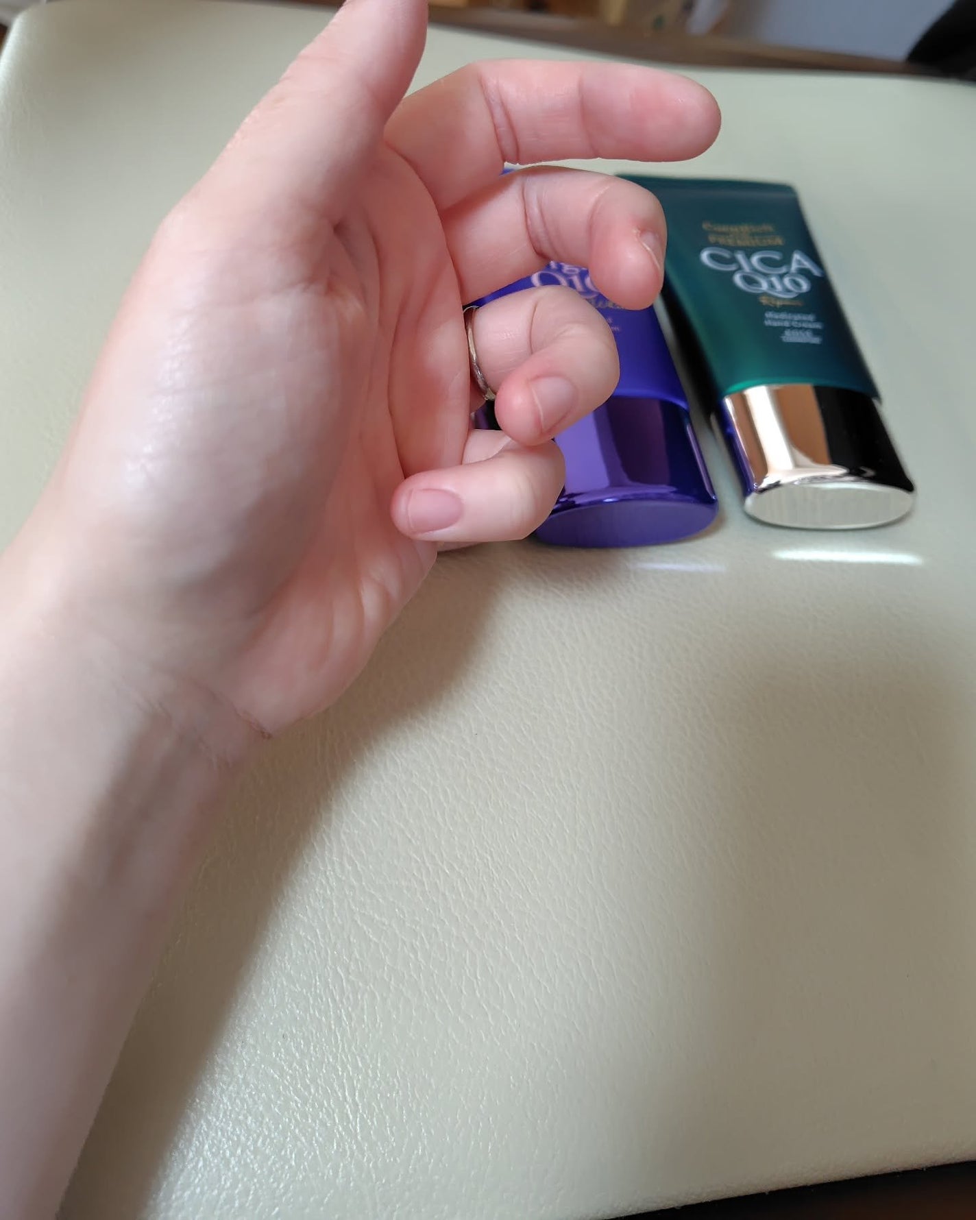 コエンリッチ ザ プレミアム 薬用リンクルホワイト ハンドクリーム/コエンリッチQ10/ハンドクリームを使ったクチコミ(5枚目)