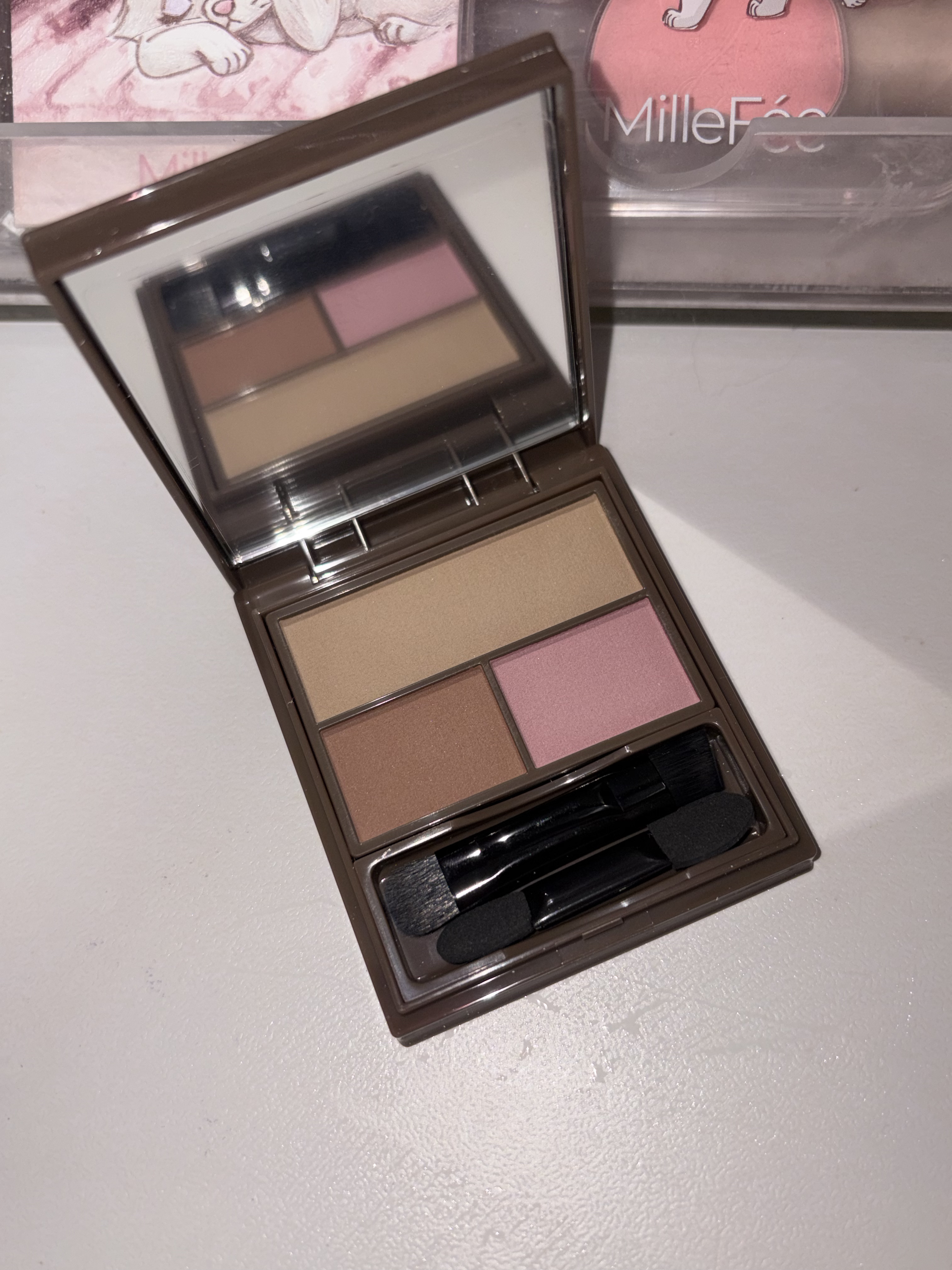 フーミー マルチアイブロウパウダー/WHOMEE/パウダーアイブロウを使ったクチコミ（2枚目）