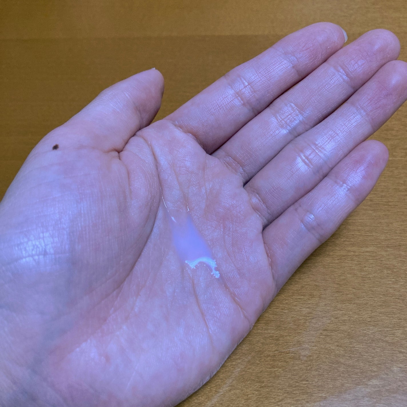 グリーンティー セラミド ミルク エッセンストナー/innisfree/化粧水を使ったクチコミ(4枚目)