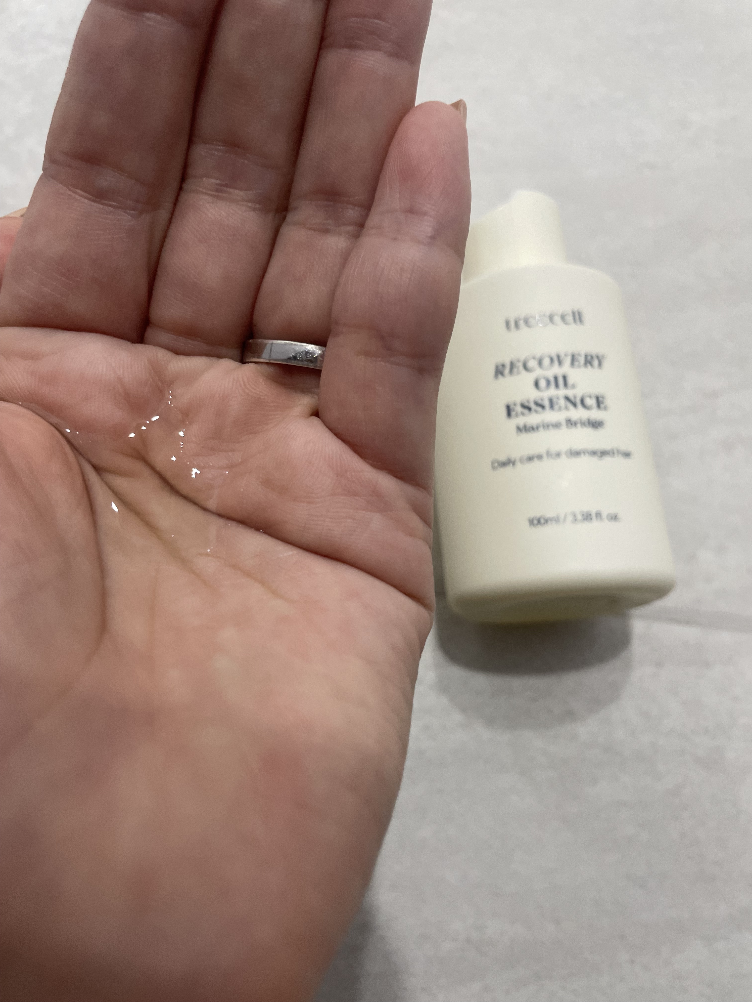 リカバリー オイルエッセンス/treecell/アウトバストリートメントを使ったクチコミ（3枚目）