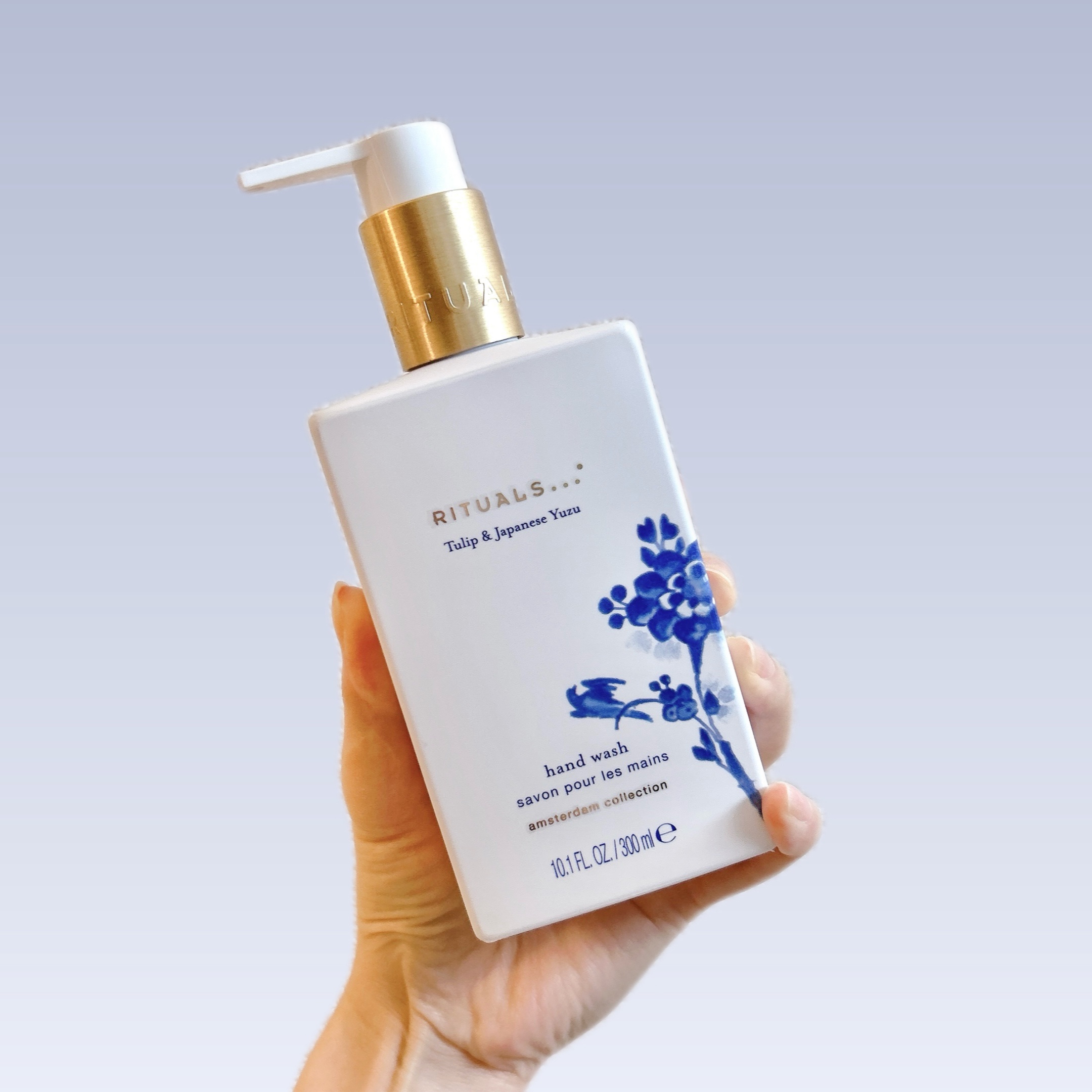 〈RITUALS...〉
アムステルダムコレクションハンドウォッシュ

とにかく香りが良すぎるハンドソープ🧴🫧
チューリップとゆずの香りです💐
使うたびに鼻が幸せです笑🥰

大容量で手肌も潤っておすすめ！！


#rituals #