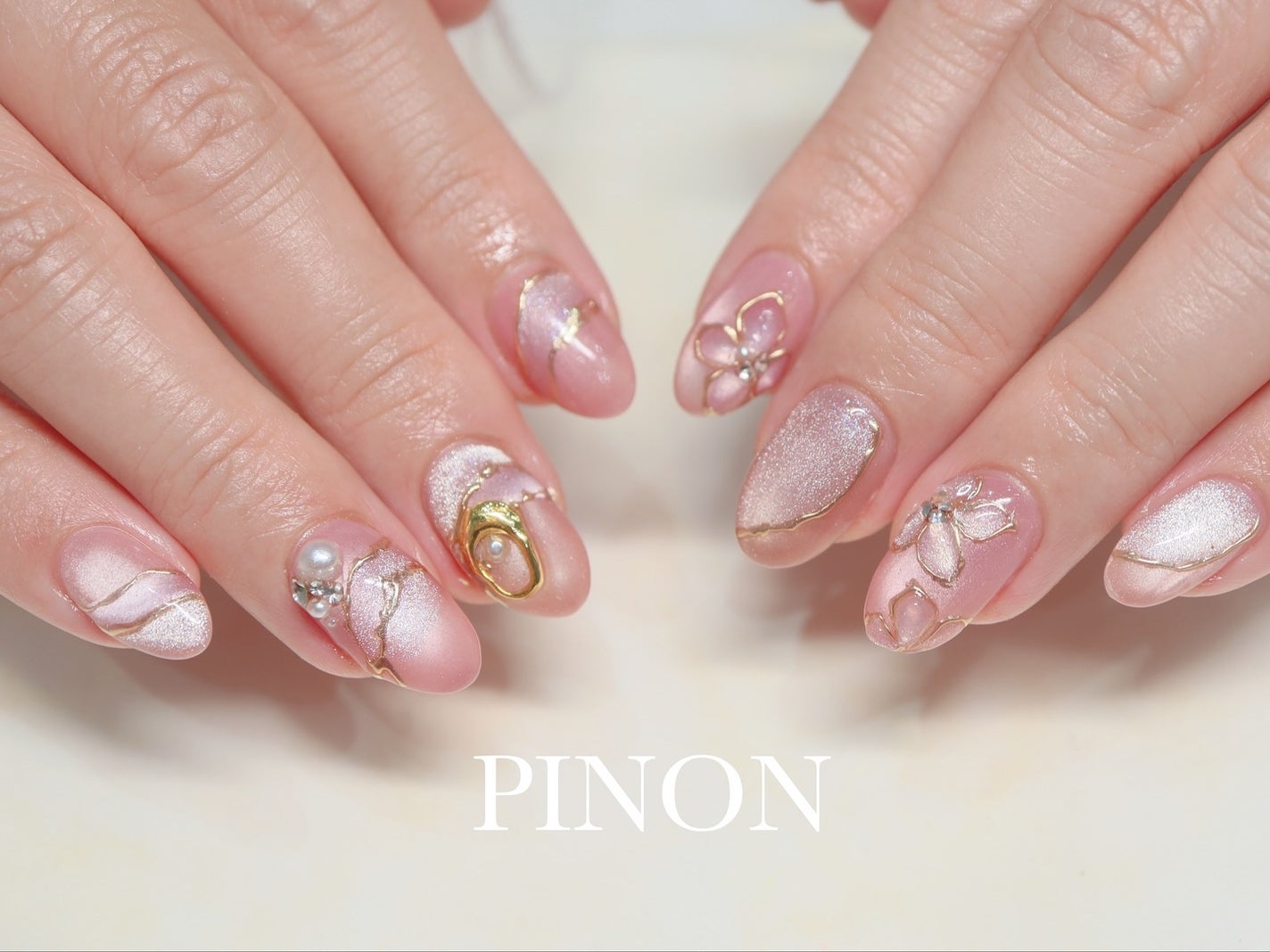 shino on LIPS 「お持ち込みアレンジ☺︎♡マグネット×ぷっくりフラワー×キラキラ..」(1枚目)