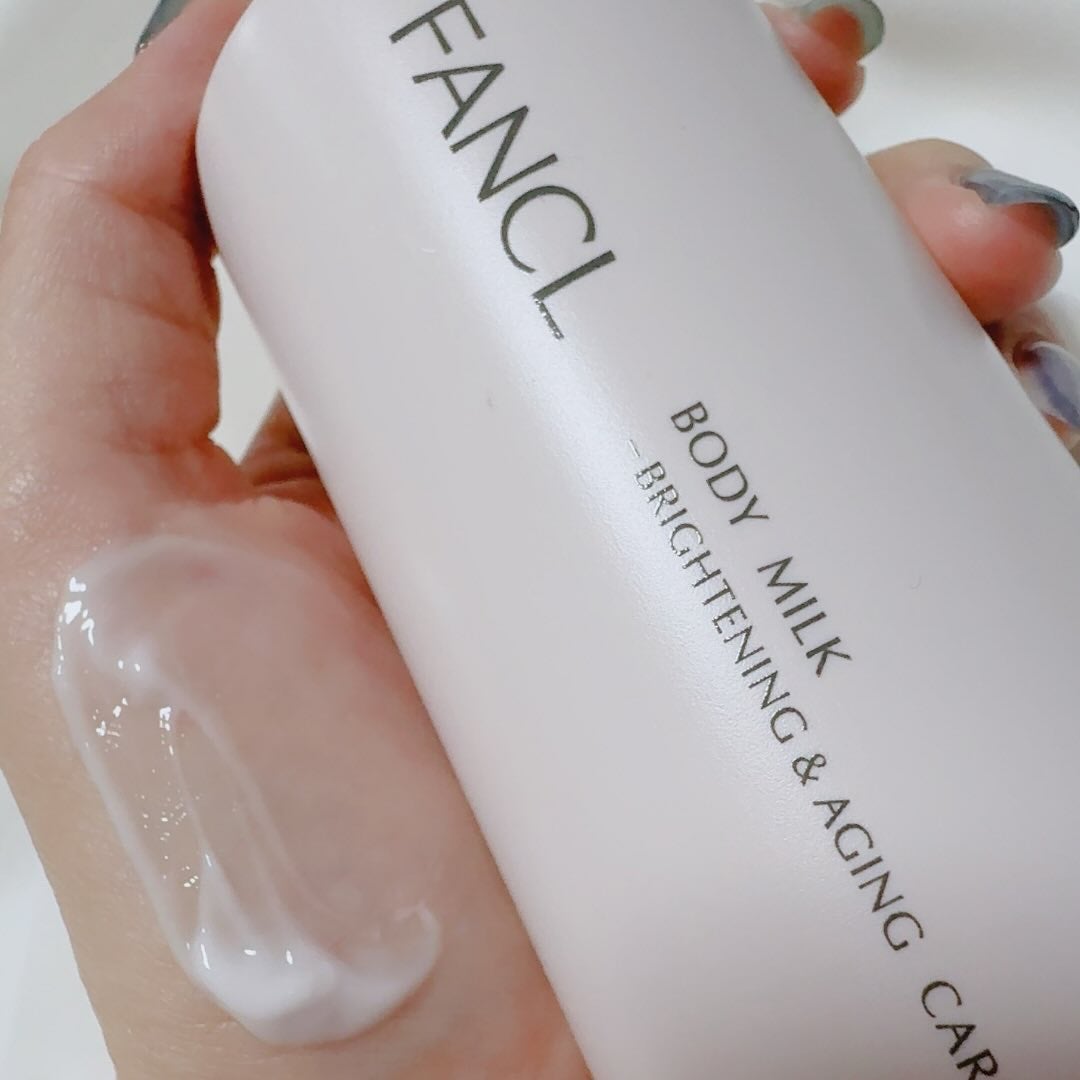 ボディミルク ブライトニング&エイジングケア<医薬部外品>/ファンケル/ボディミルクを使ったクチコミ(2枚目)